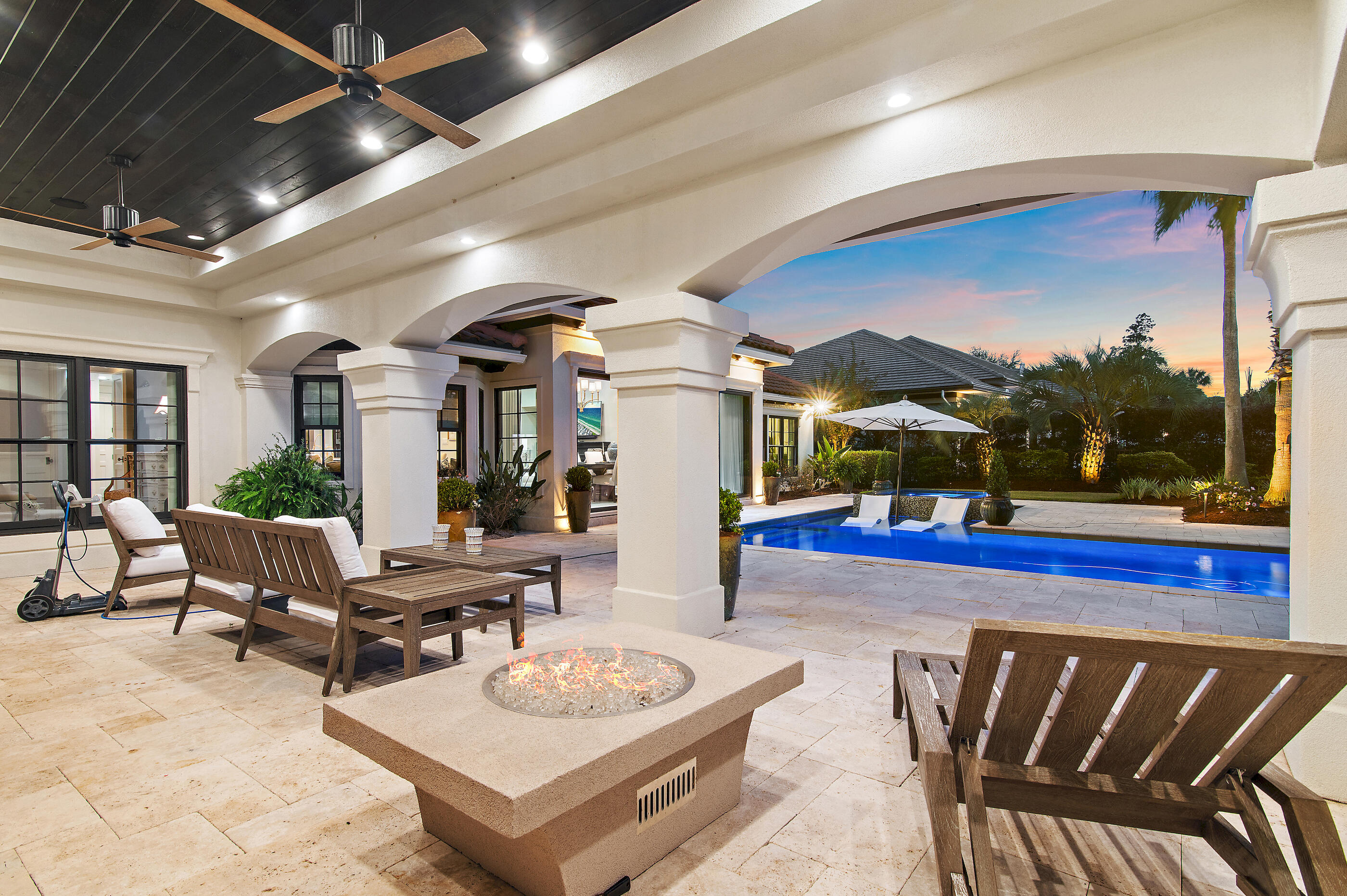 BAYTOWNE AVE EAST - Residential