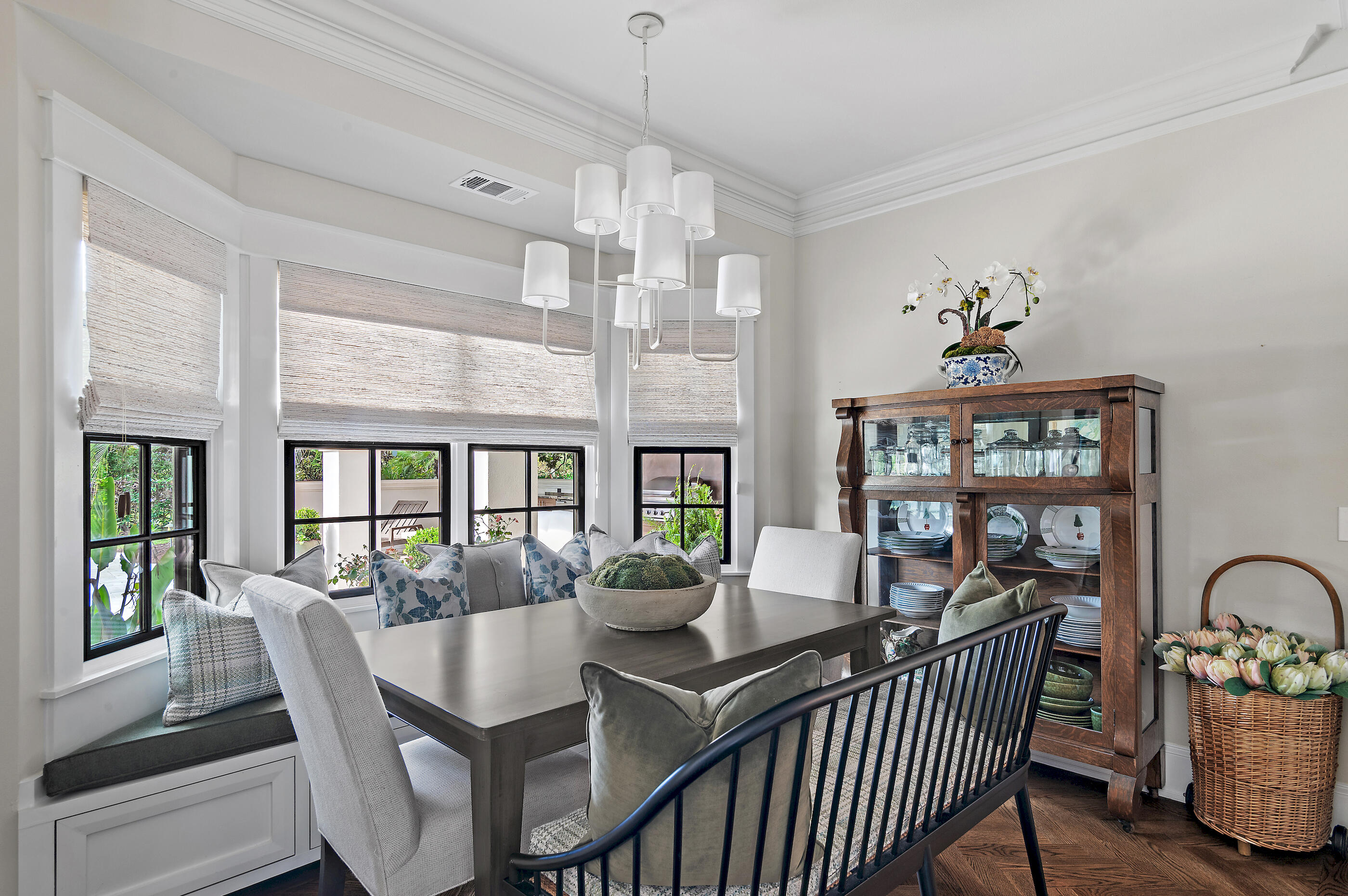 BAYTOWNE AVE EAST - Residential