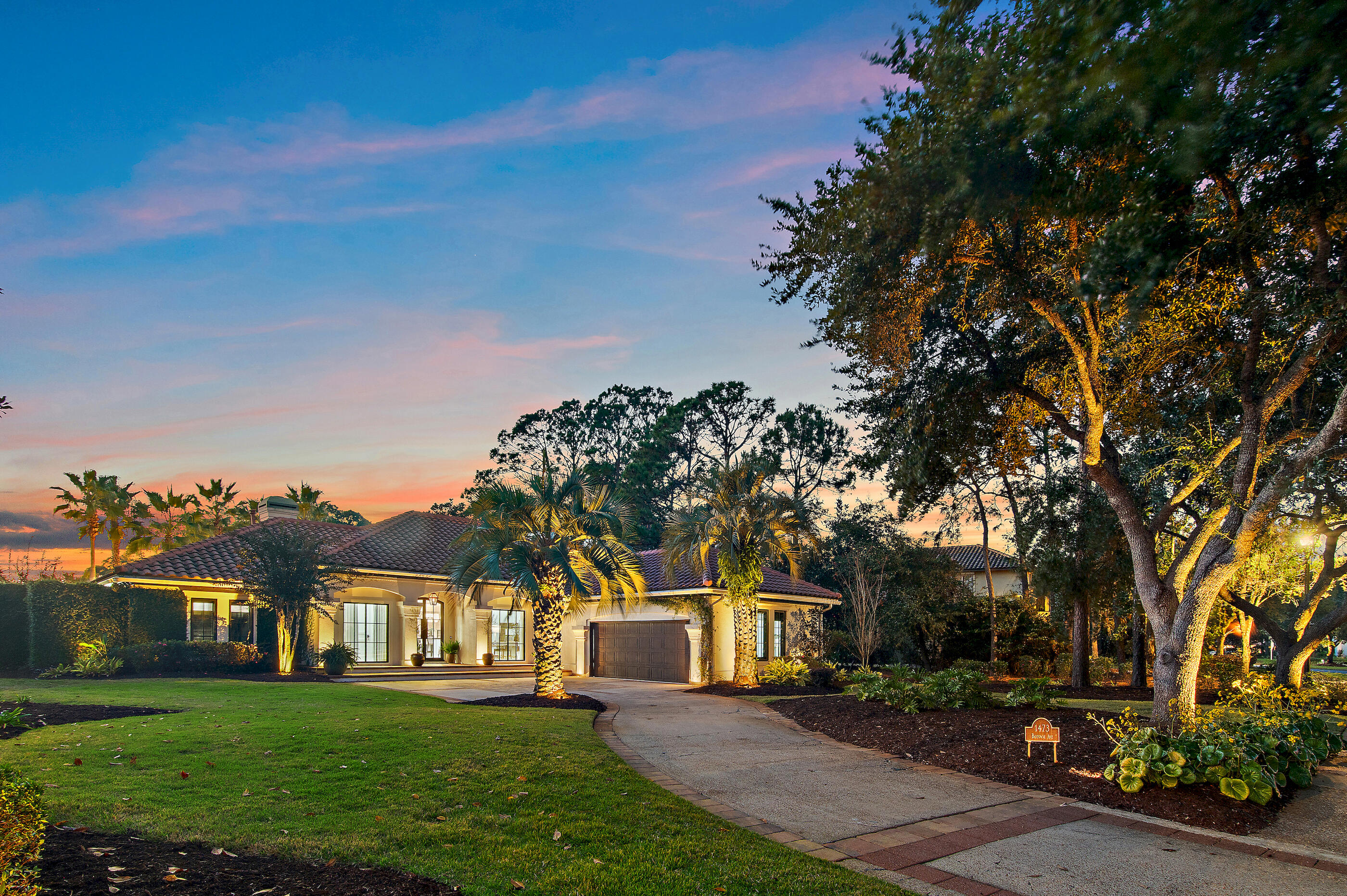 BAYTOWNE AVE EAST - Residential