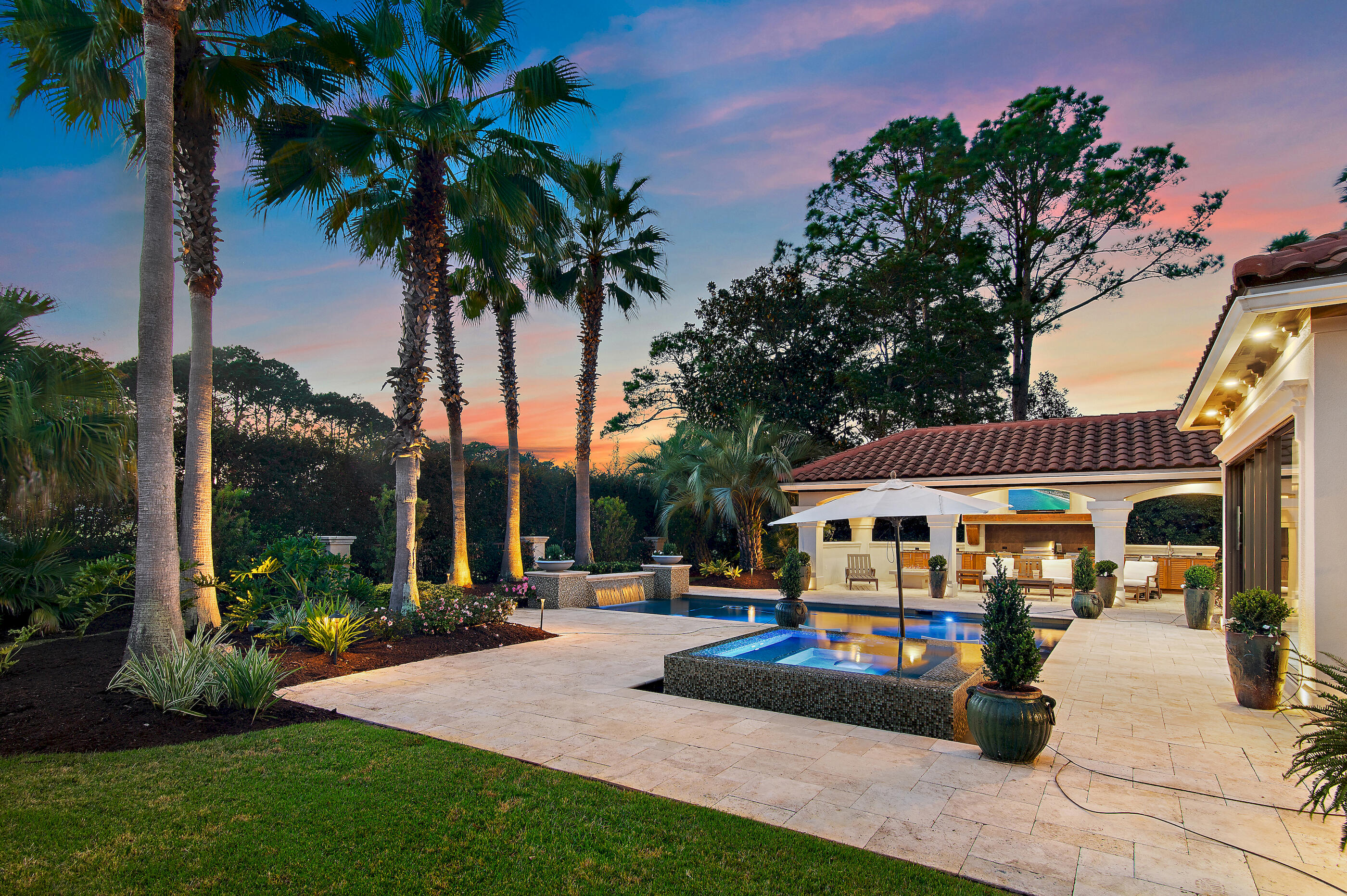 BAYTOWNE AVE EAST - Residential