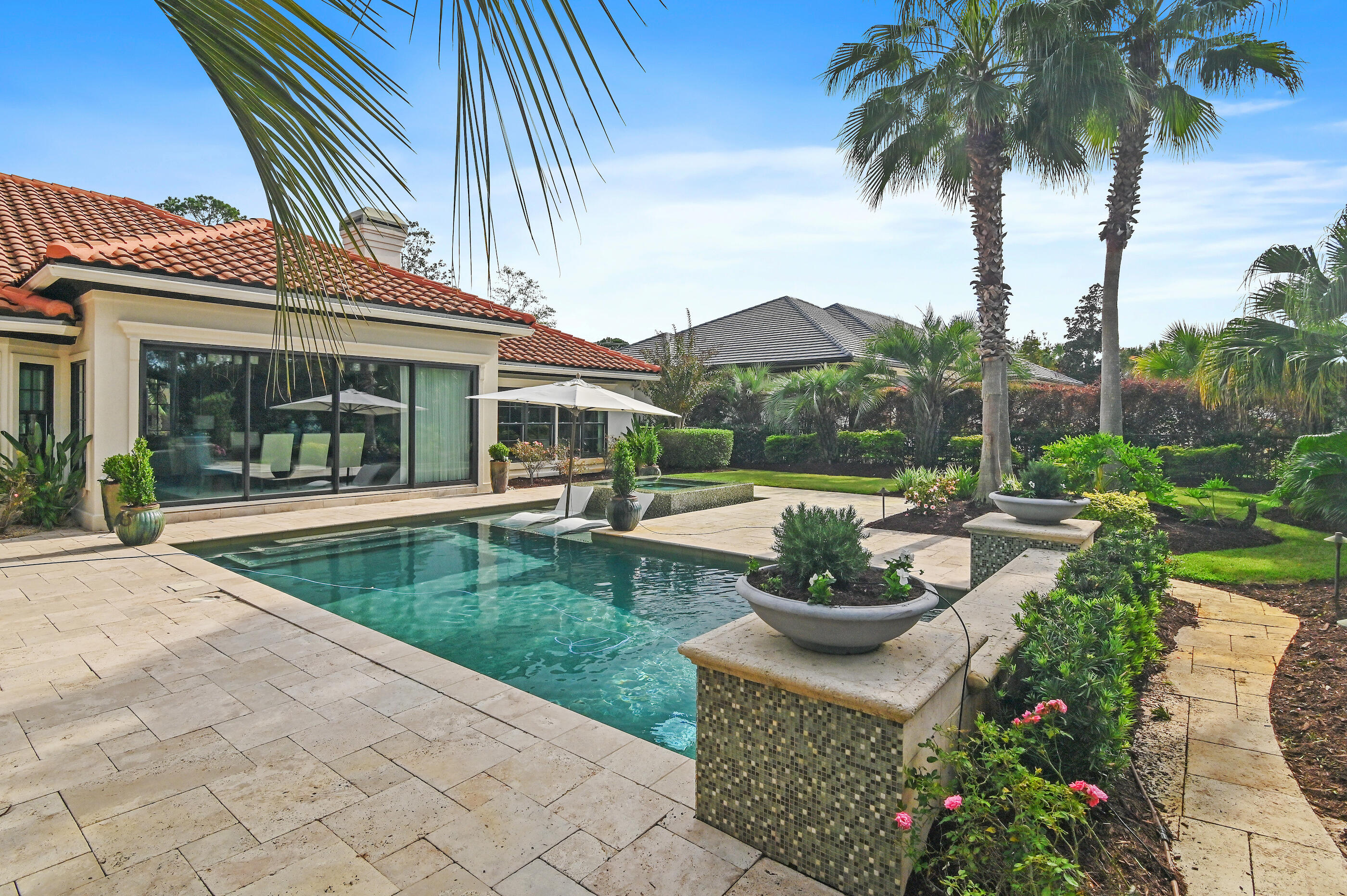 BAYTOWNE AVE EAST - Residential