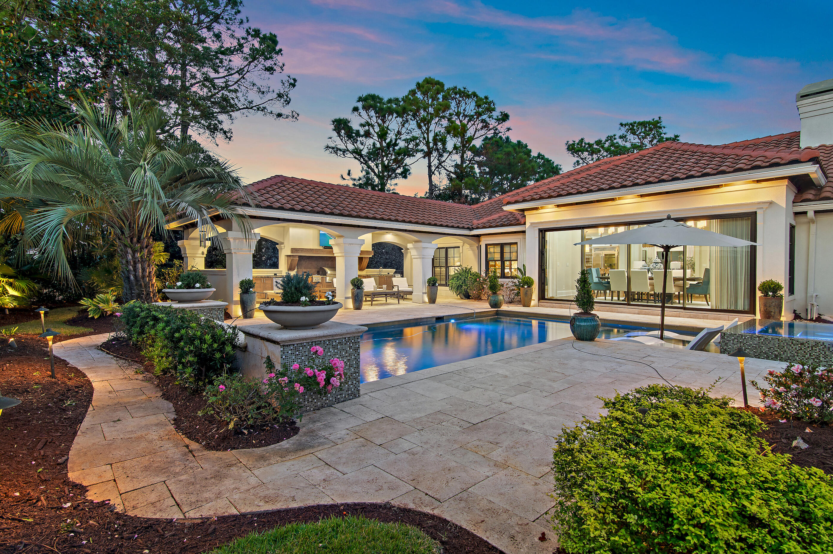 BAYTOWNE AVE EAST - Residential