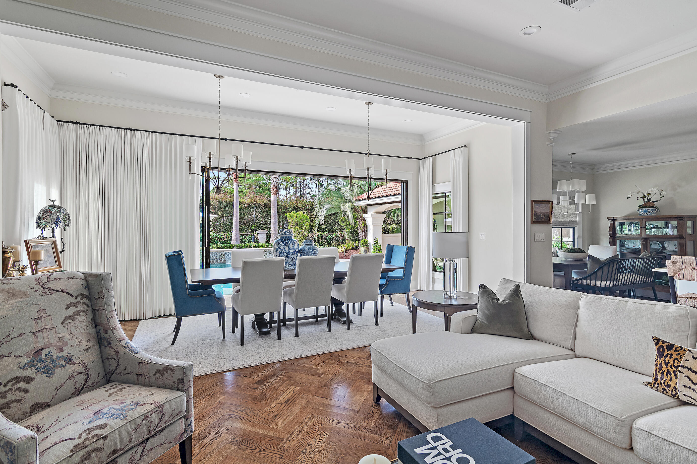 BAYTOWNE AVE EAST - Residential