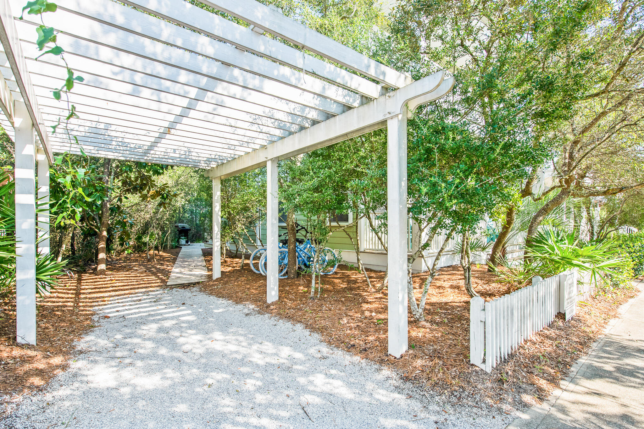 SUMMER'S EDGE - Residential