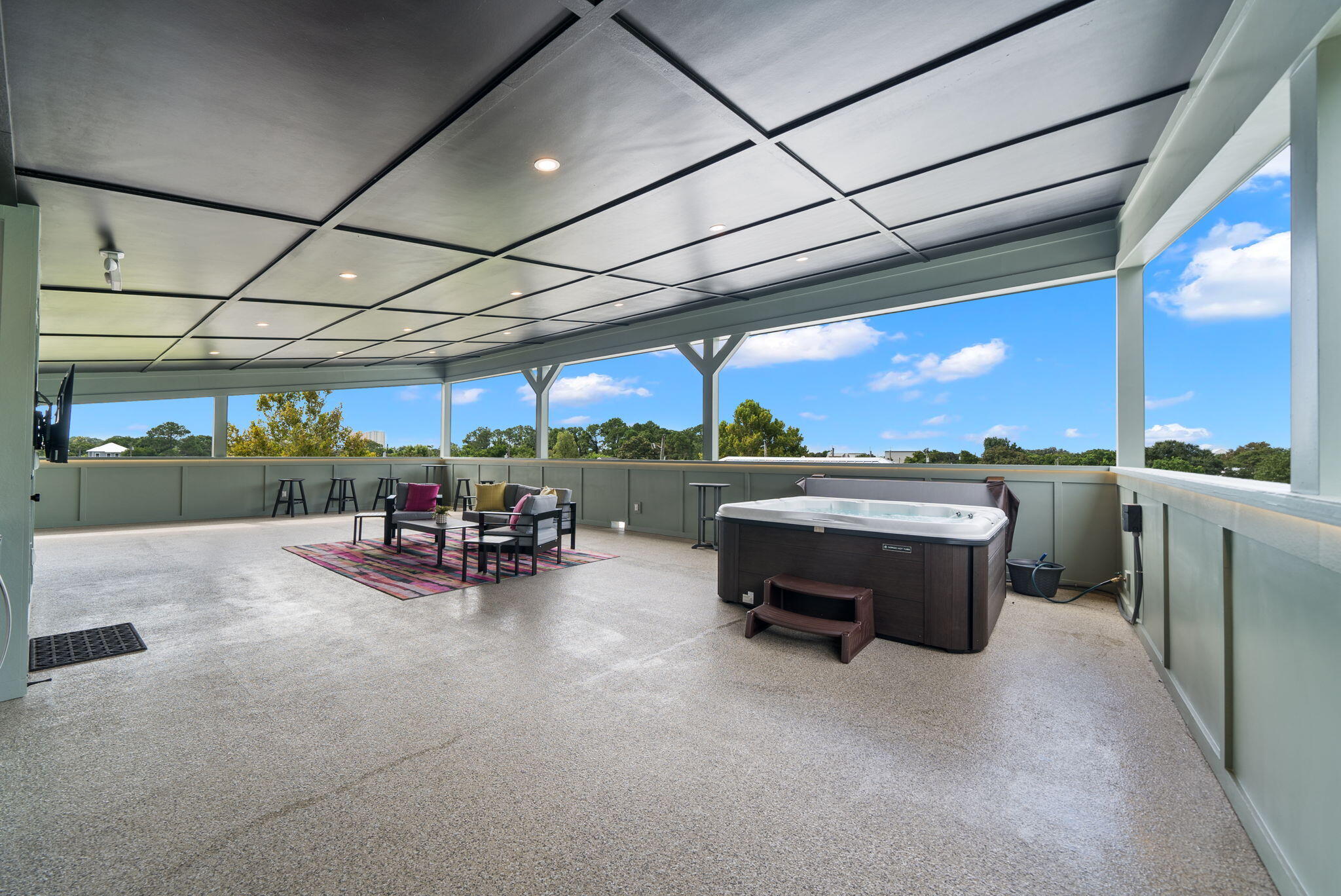 Laguna Beach Estates 6th Add - Residential