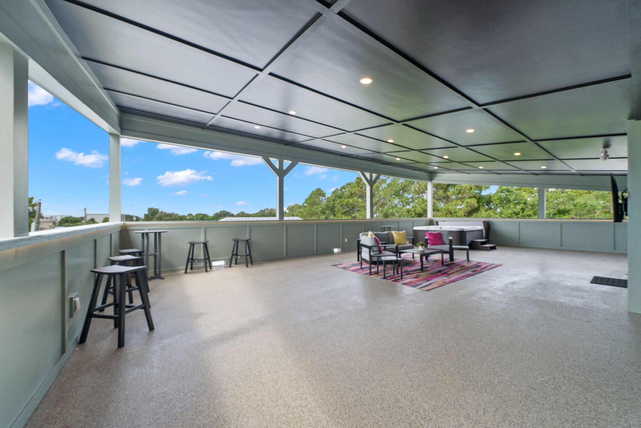 Laguna Beach Estates 6th Add - Residential