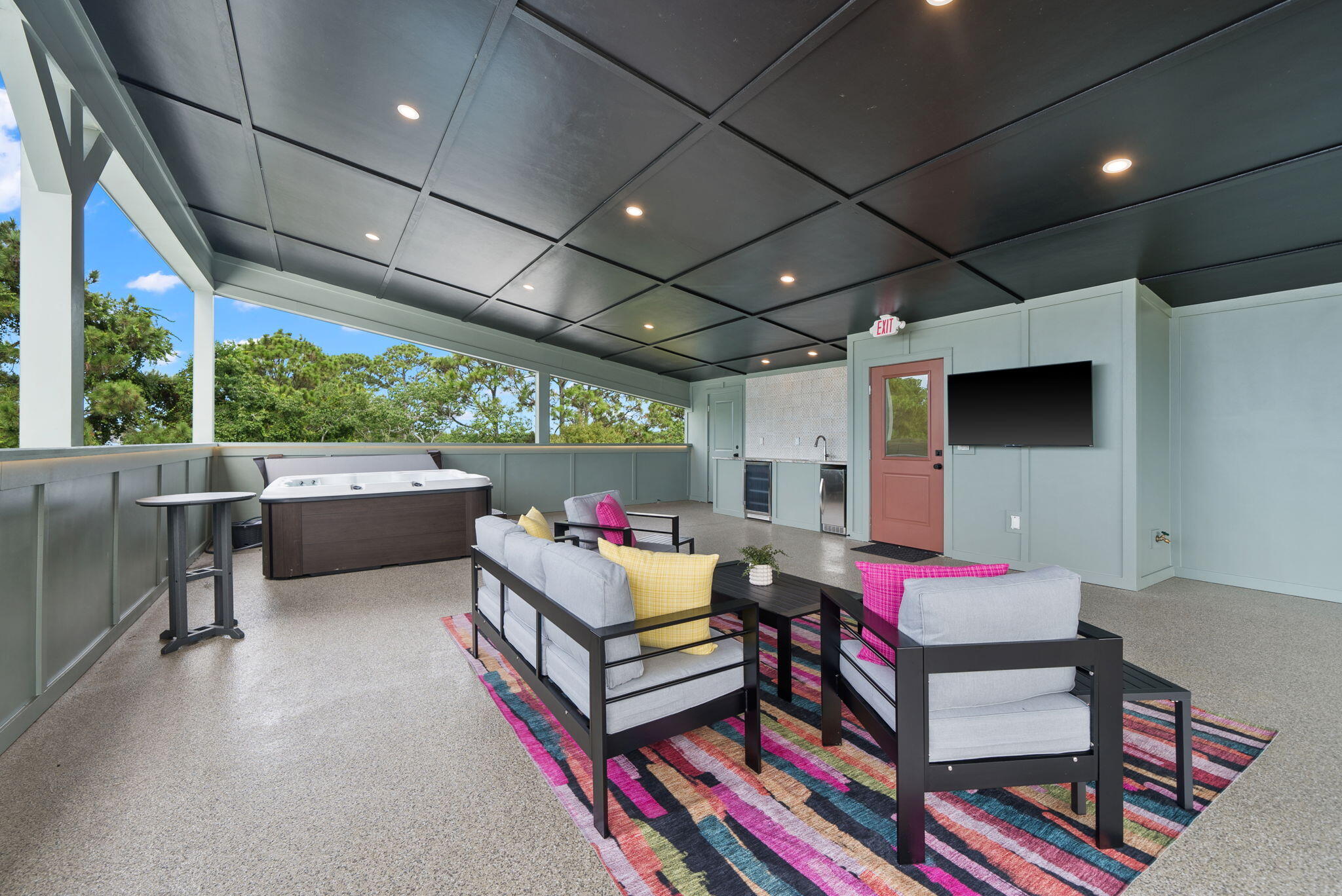 Laguna Beach Estates 6th Add - Residential