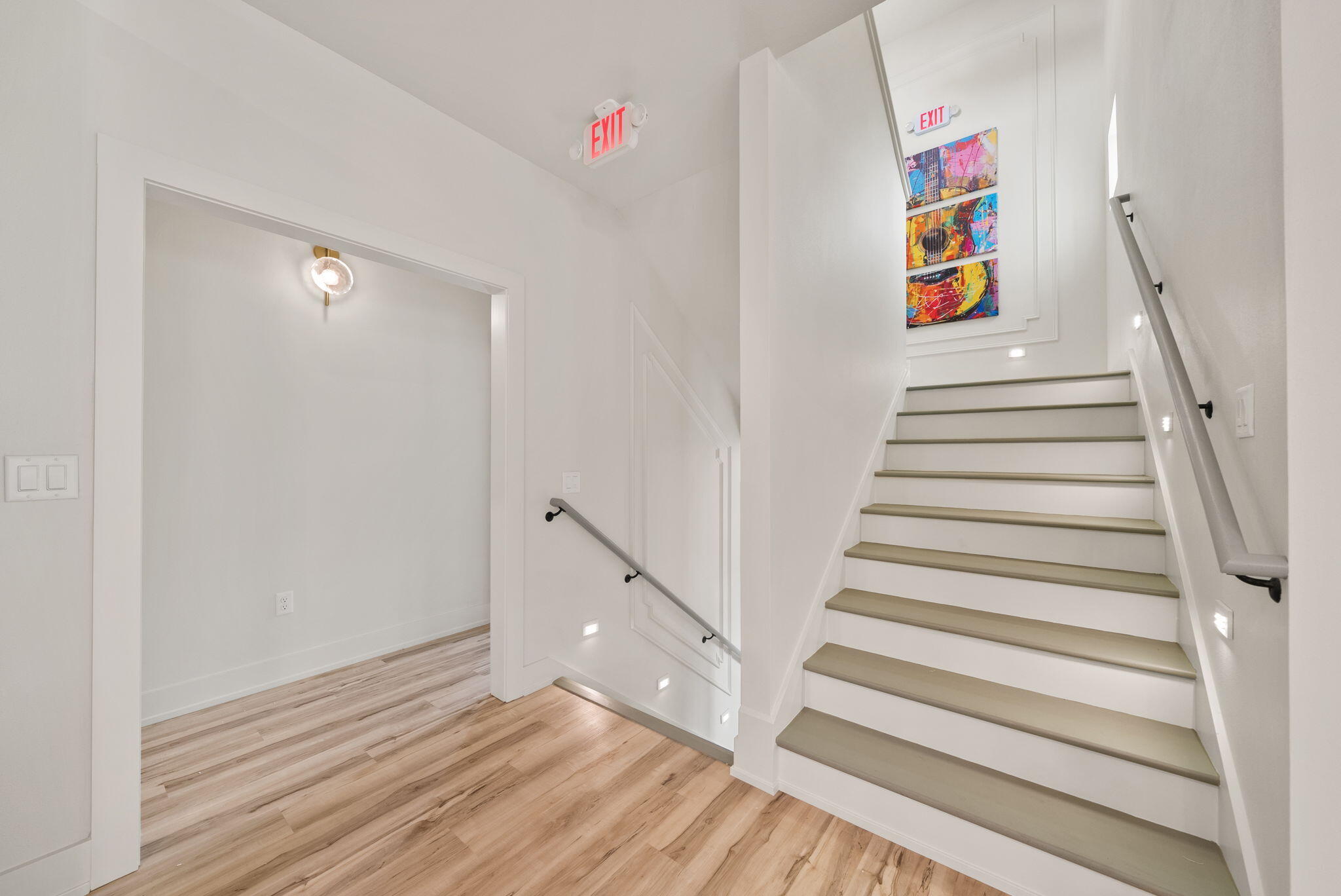 Laguna Beach Estates 6th Add - Residential