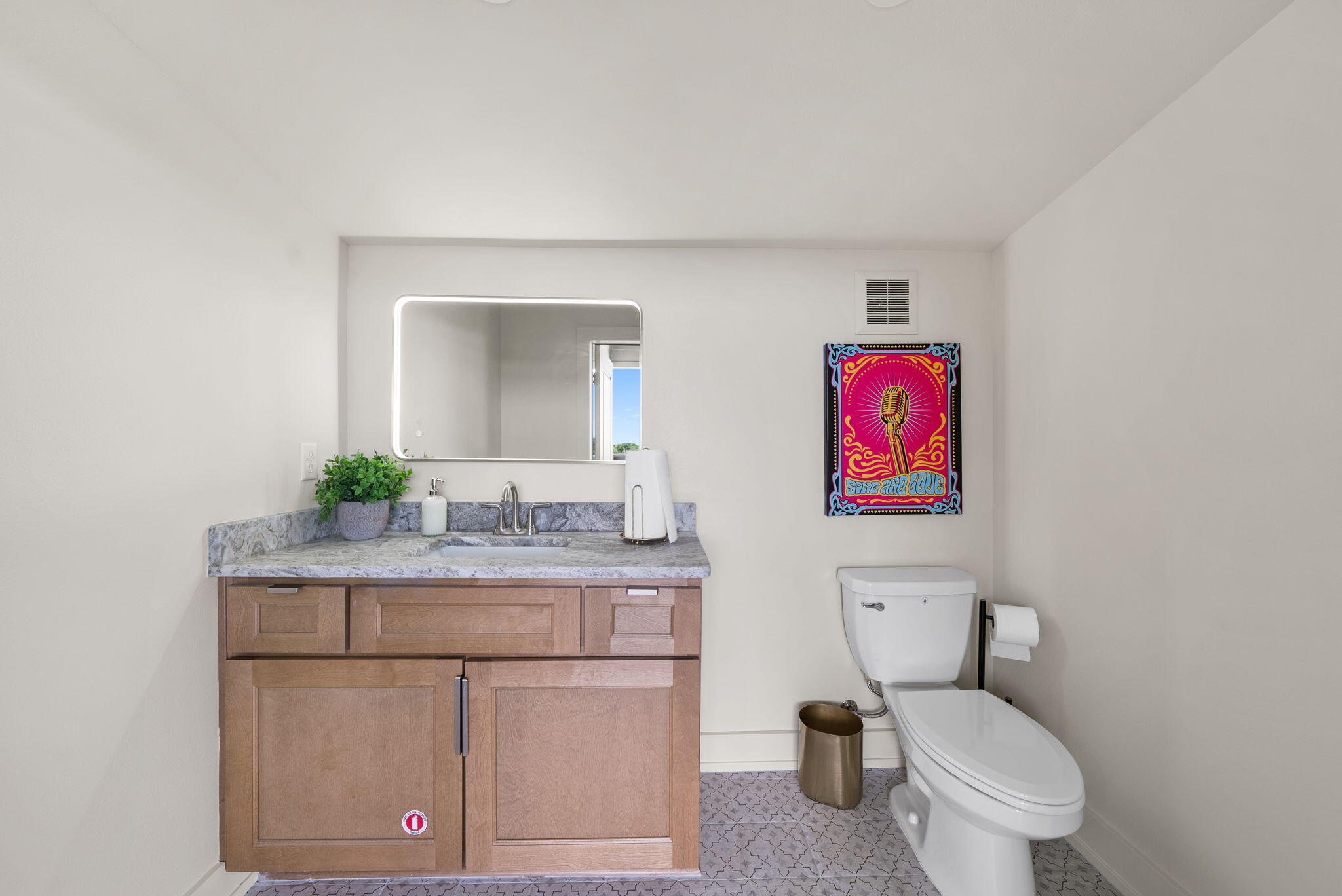 Laguna Beach Estates 6th Add - Residential