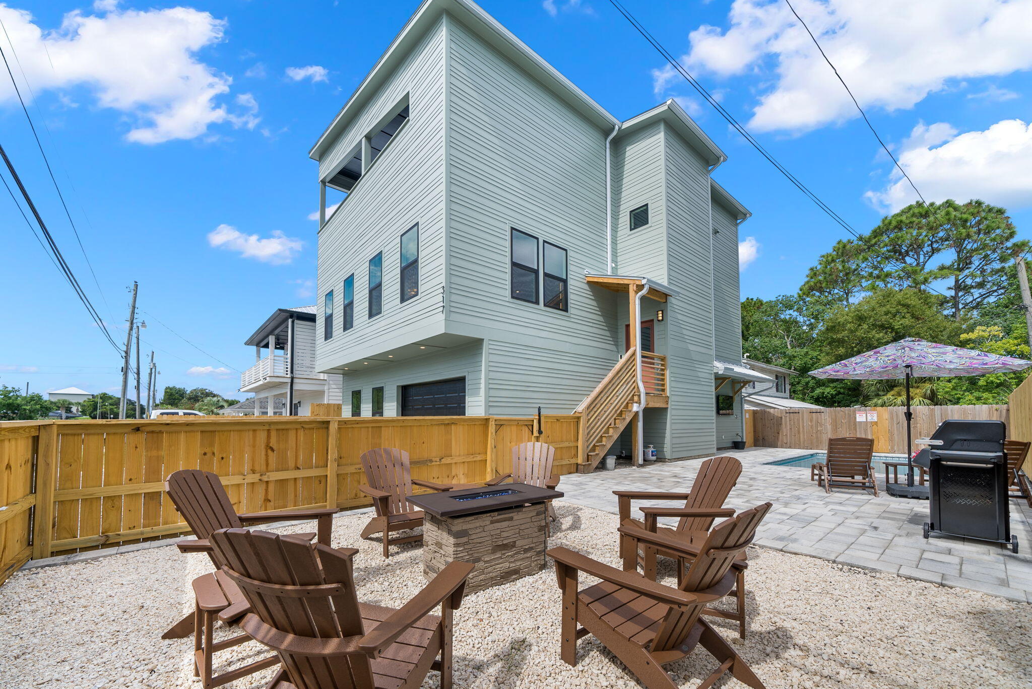 Laguna Beach Estates 6th Add - Residential