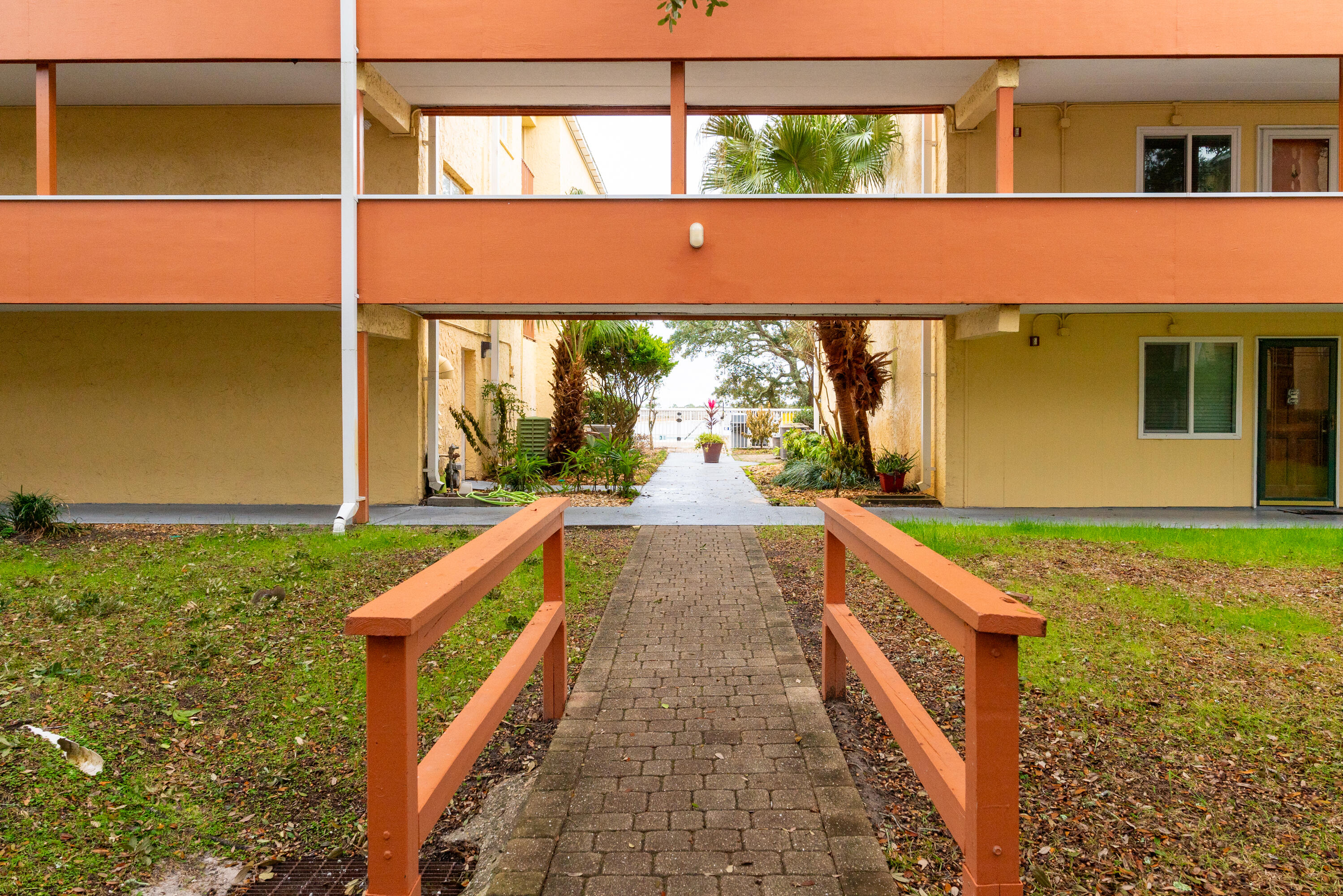 CEDARS CONDO - Residential