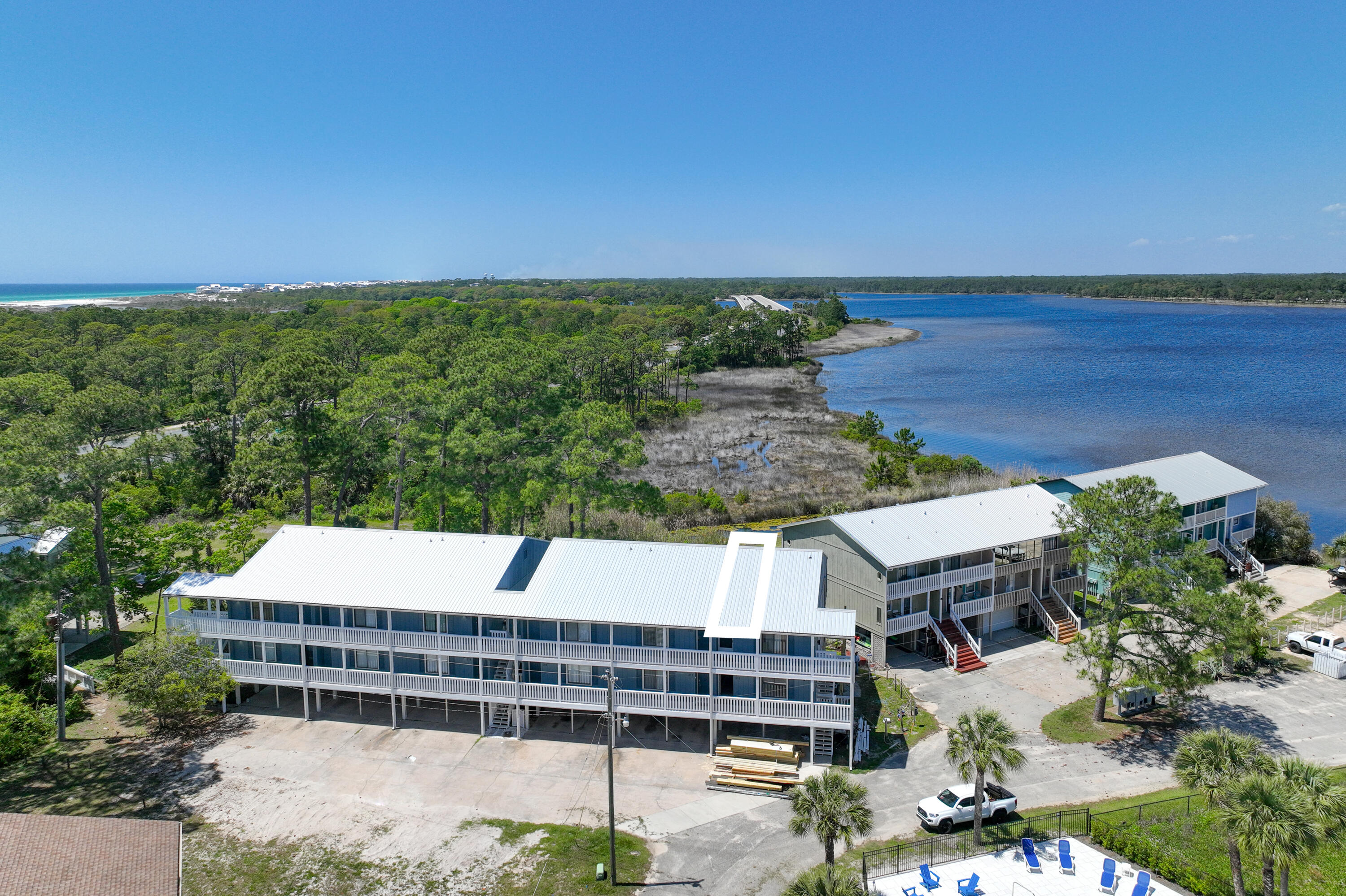 PIRATES COVE INLET CONDO - Residential