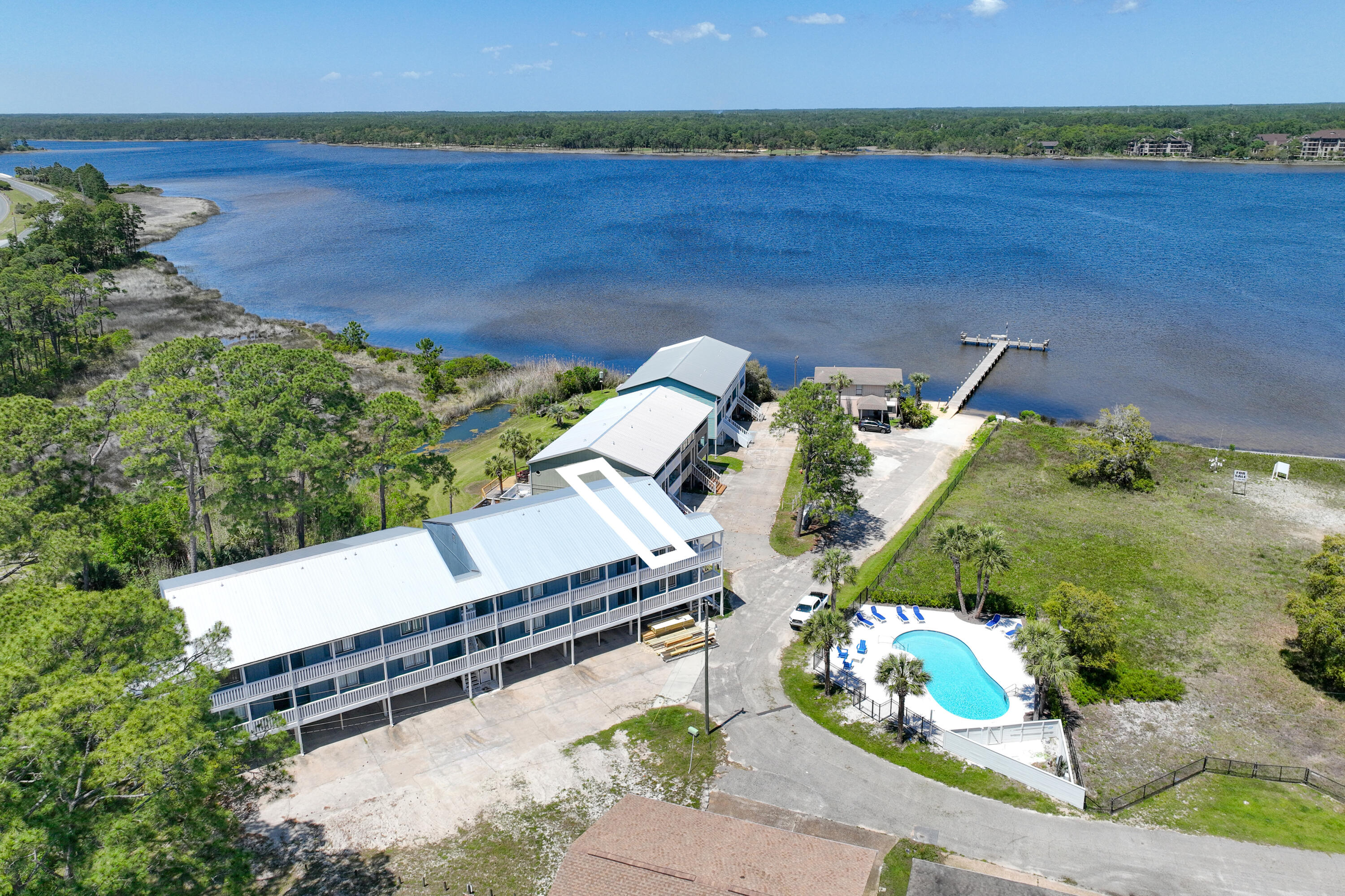 PIRATES COVE INLET CONDO - Residential