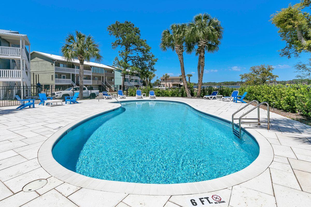 PIRATES COVE INLET CONDO - Residential