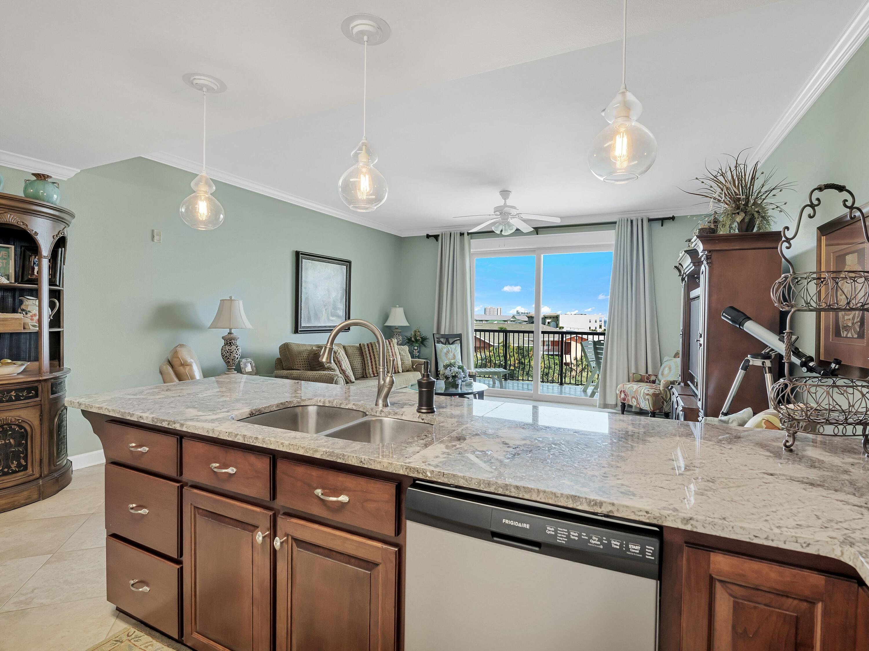 BEACH RESORT - Residential