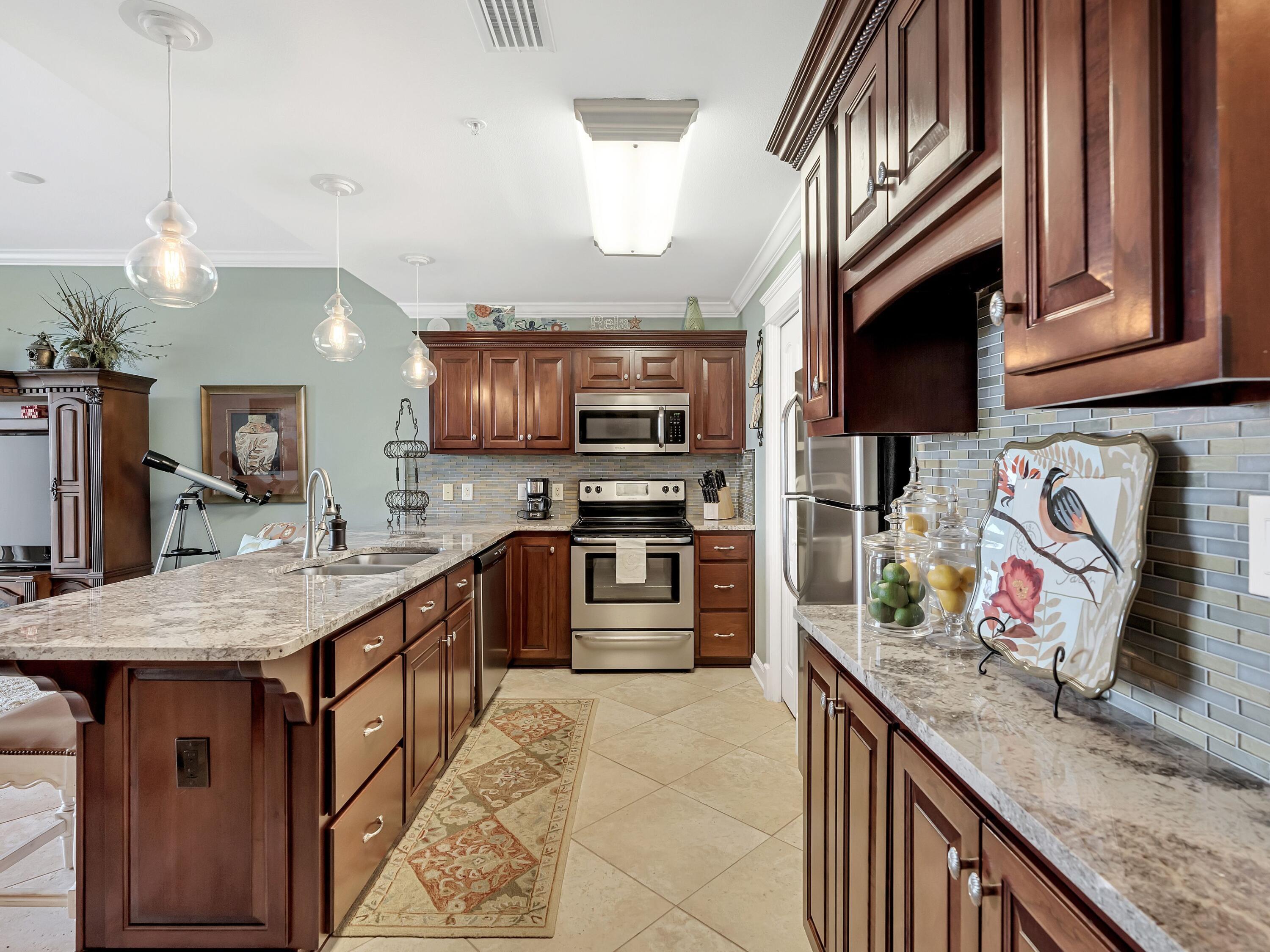 BEACH RESORT - Residential