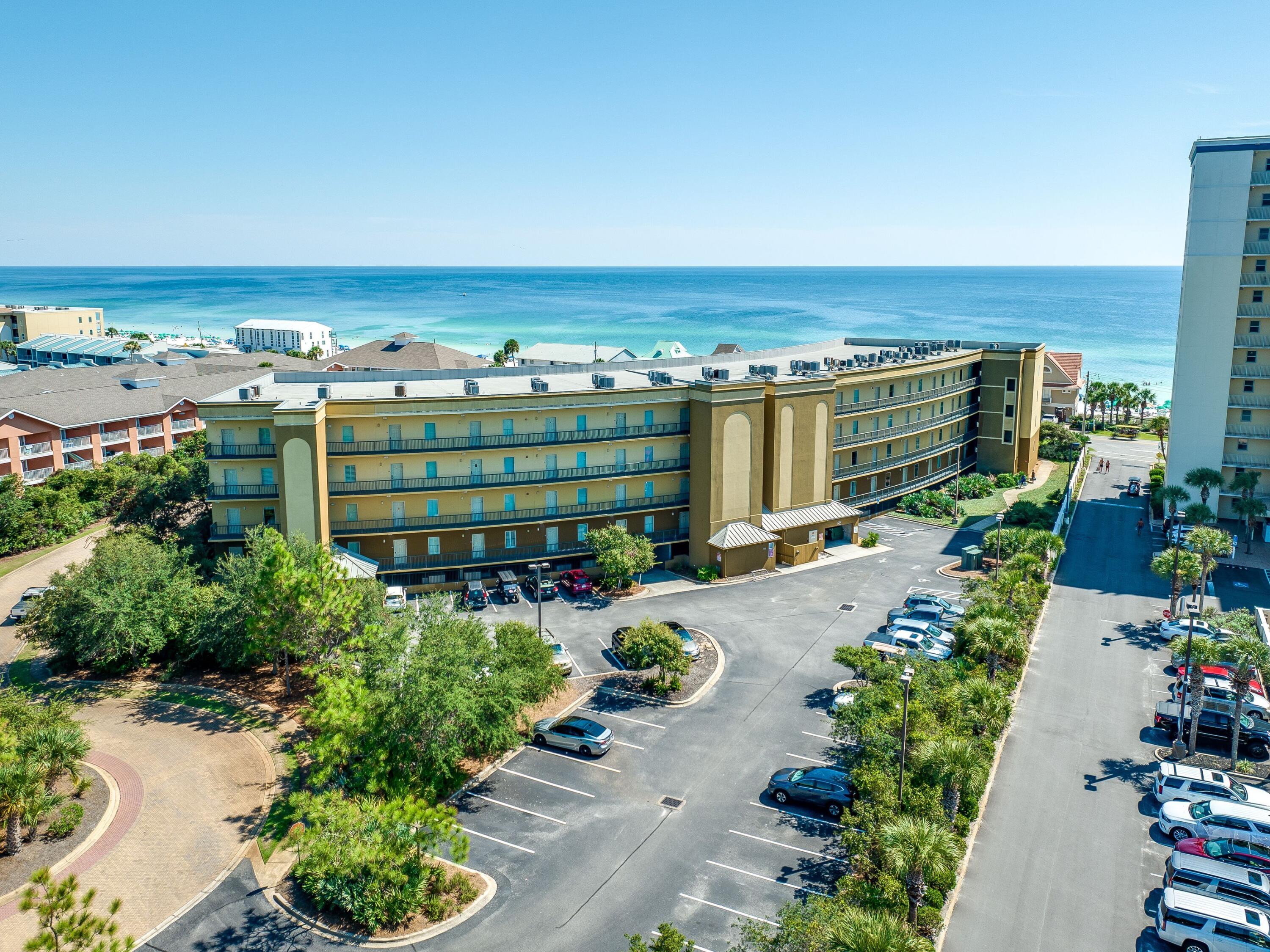 BEACH RESORT - Residential