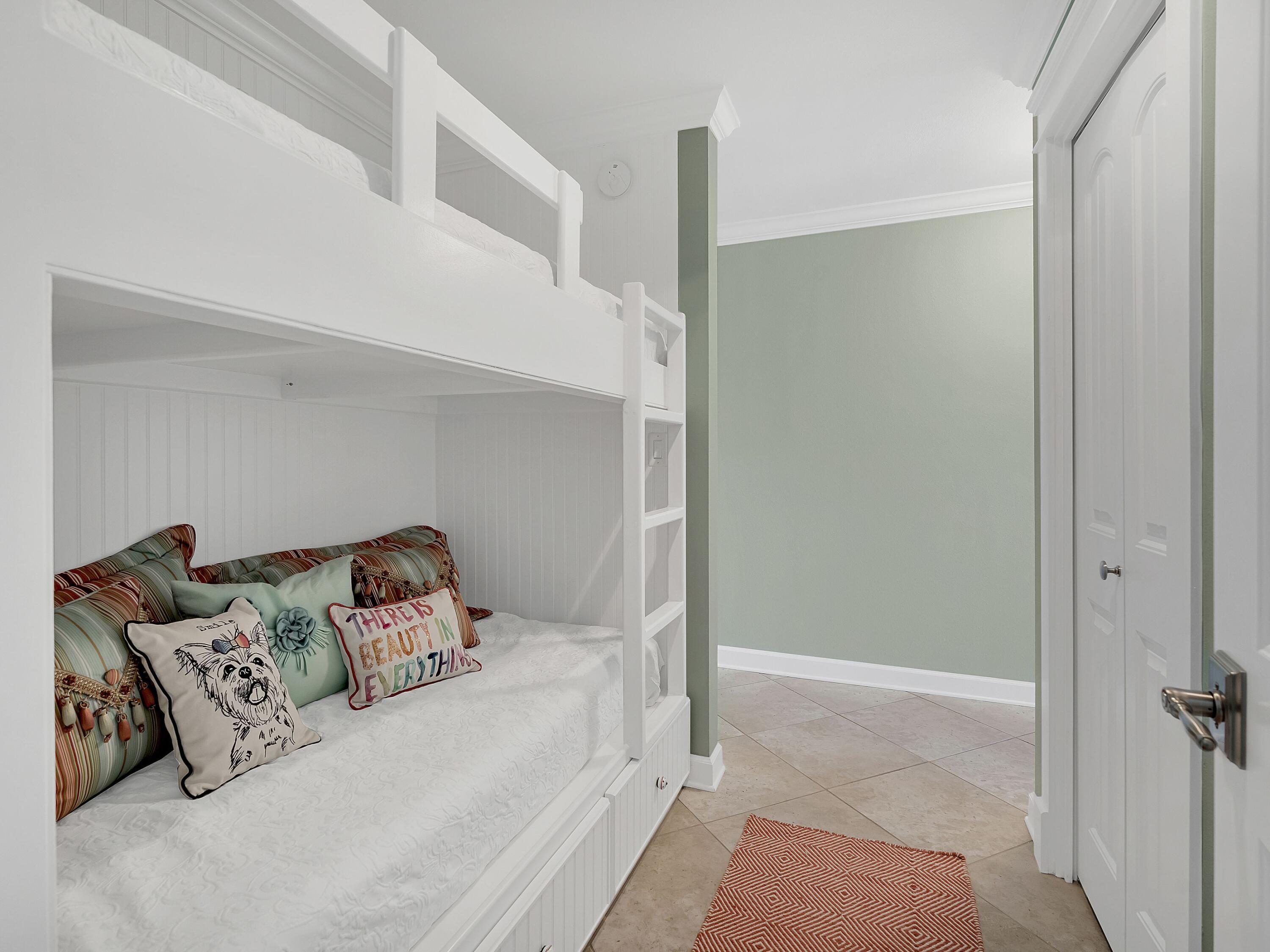 BEACH RESORT - Residential