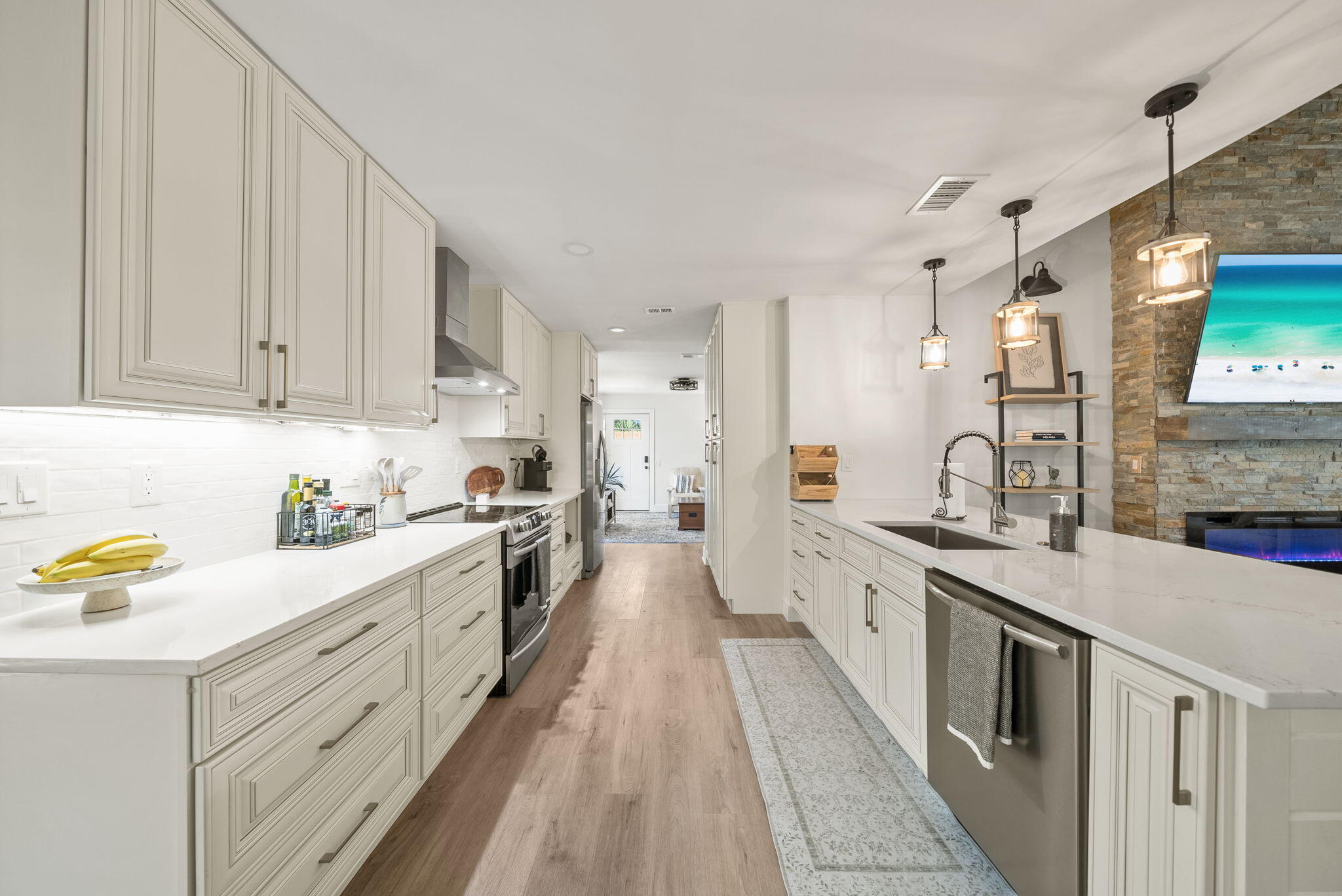 EXCLUSIVE BEACH - Residential