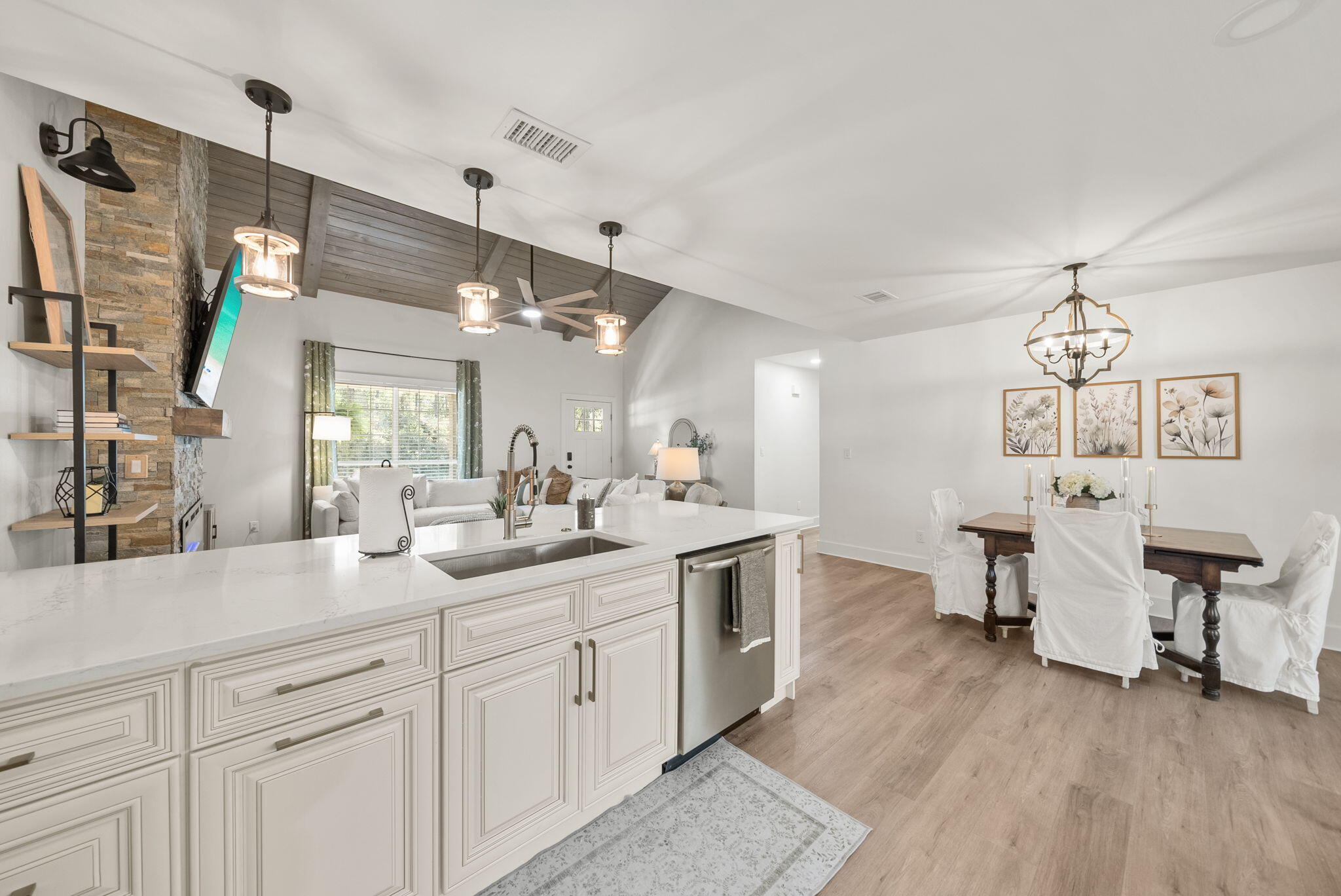 EXCLUSIVE BEACH - Residential