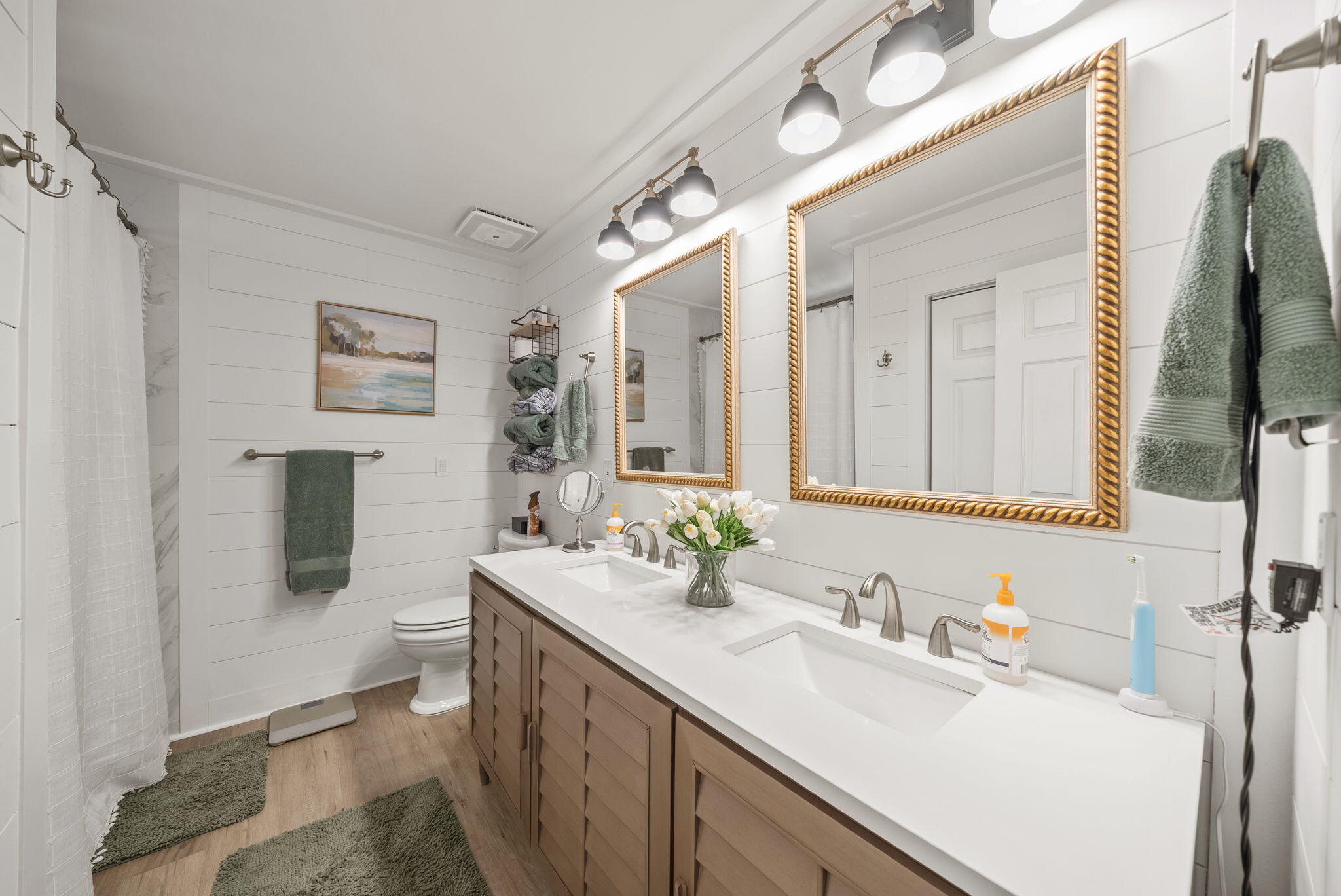 EXCLUSIVE BEACH - Residential