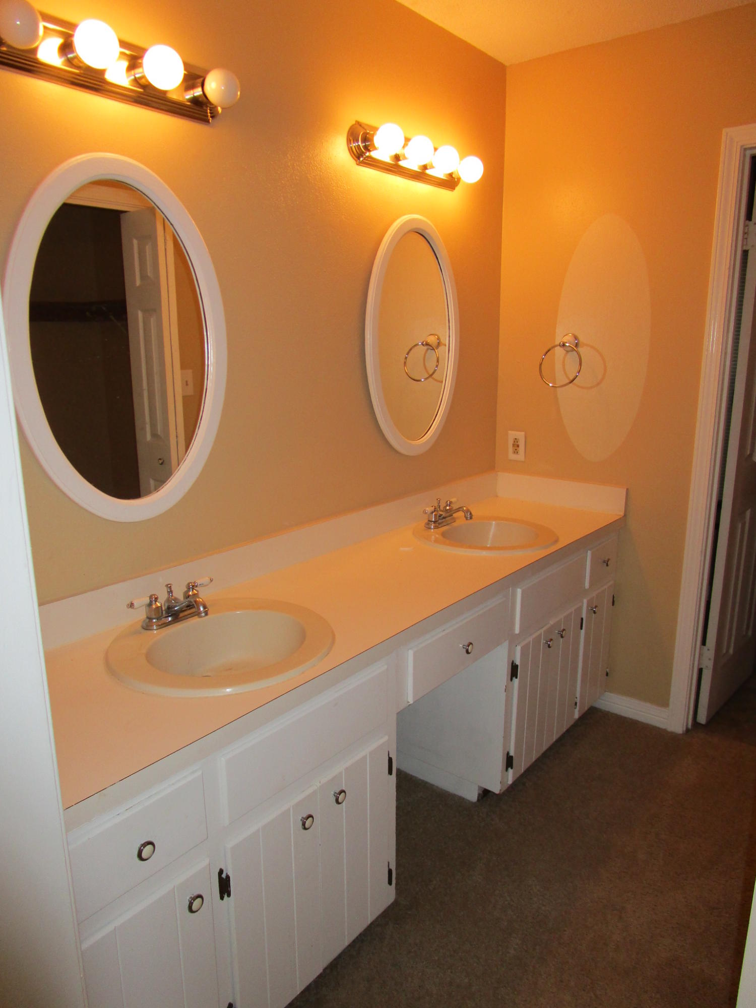 WILLOW BEND PH 1 - Residential Lease