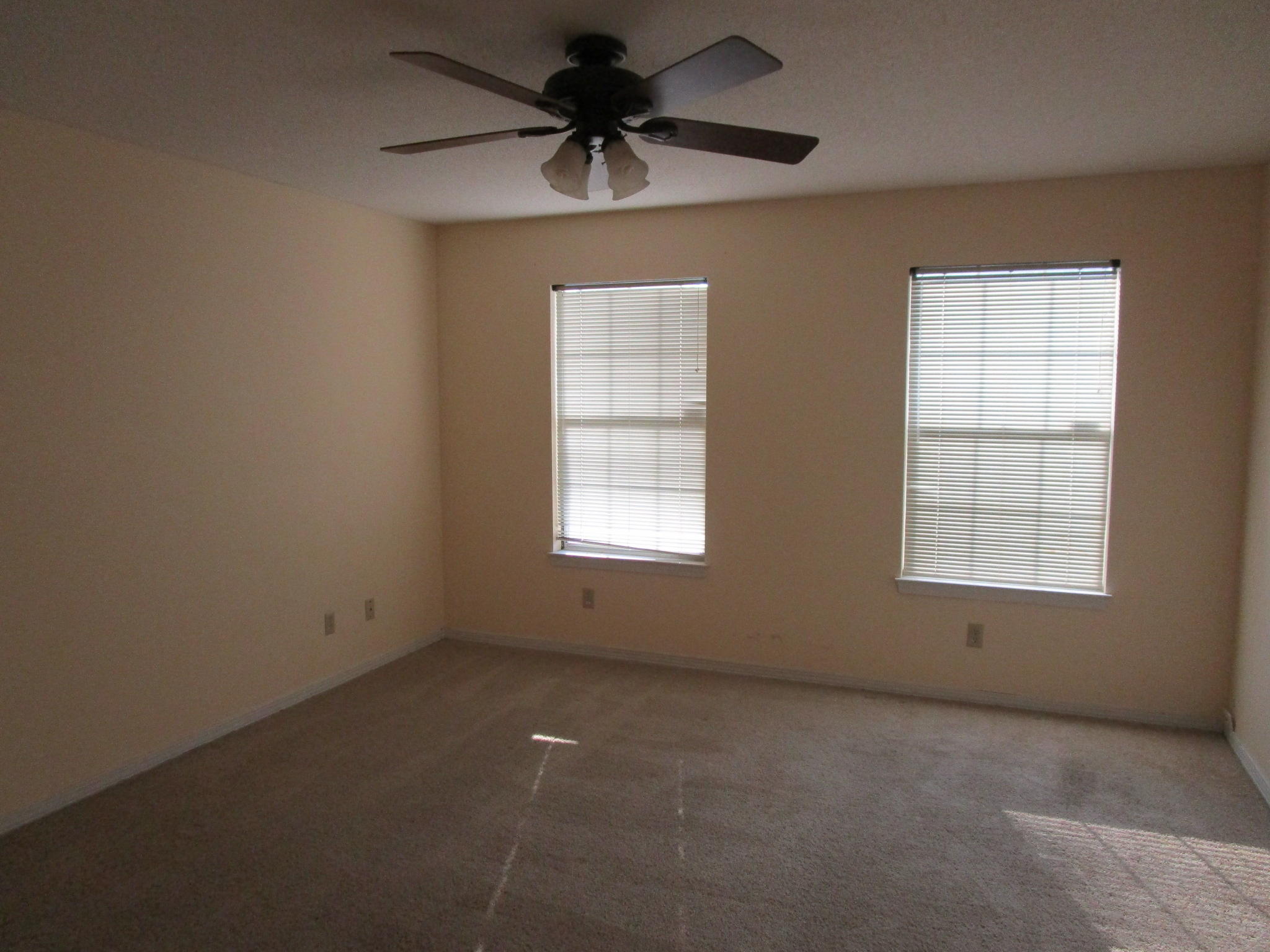 WILLOW BEND PH 1 - Residential Lease