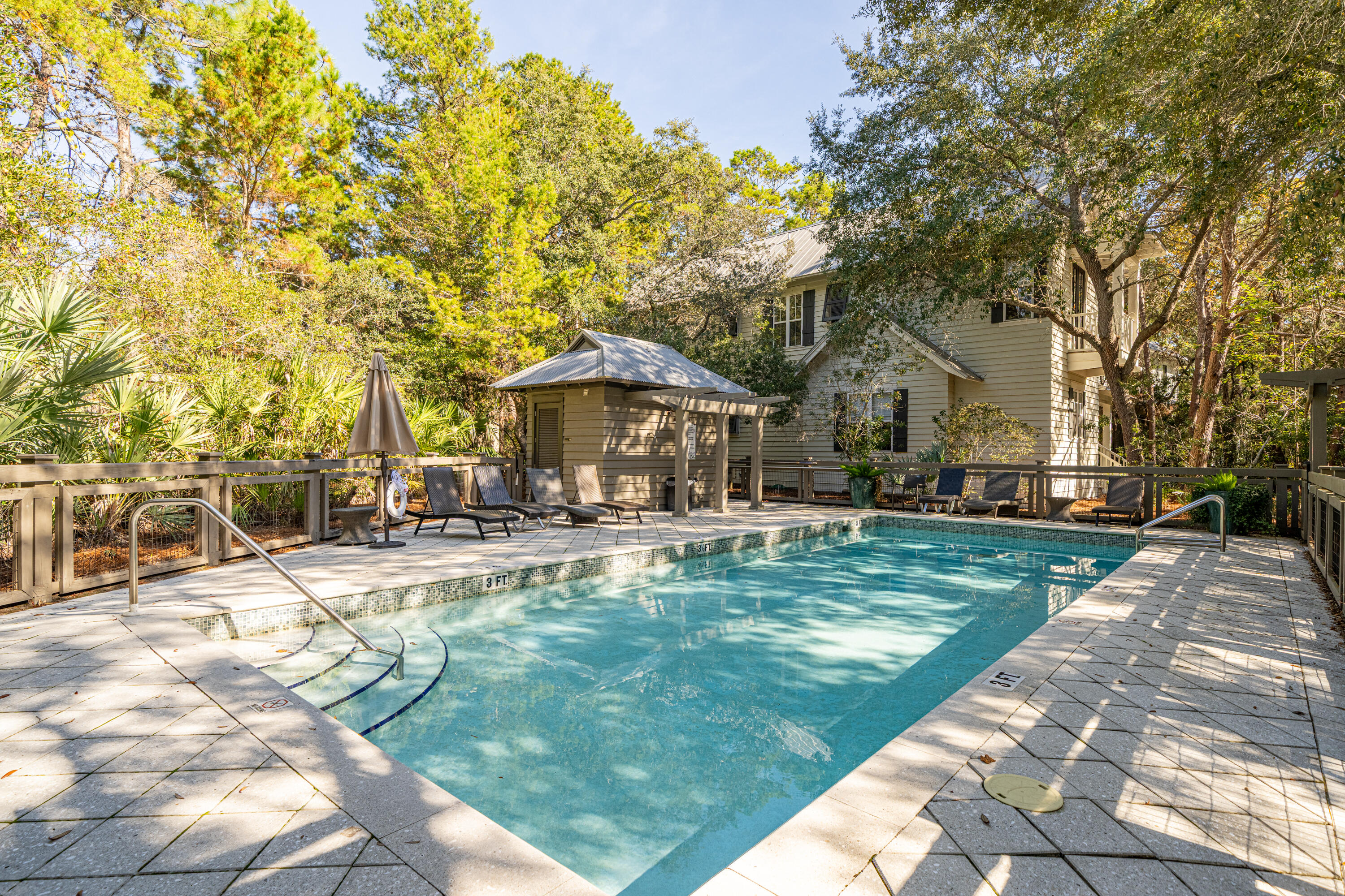 HAMMOCKS AT SEAGROVE - Land