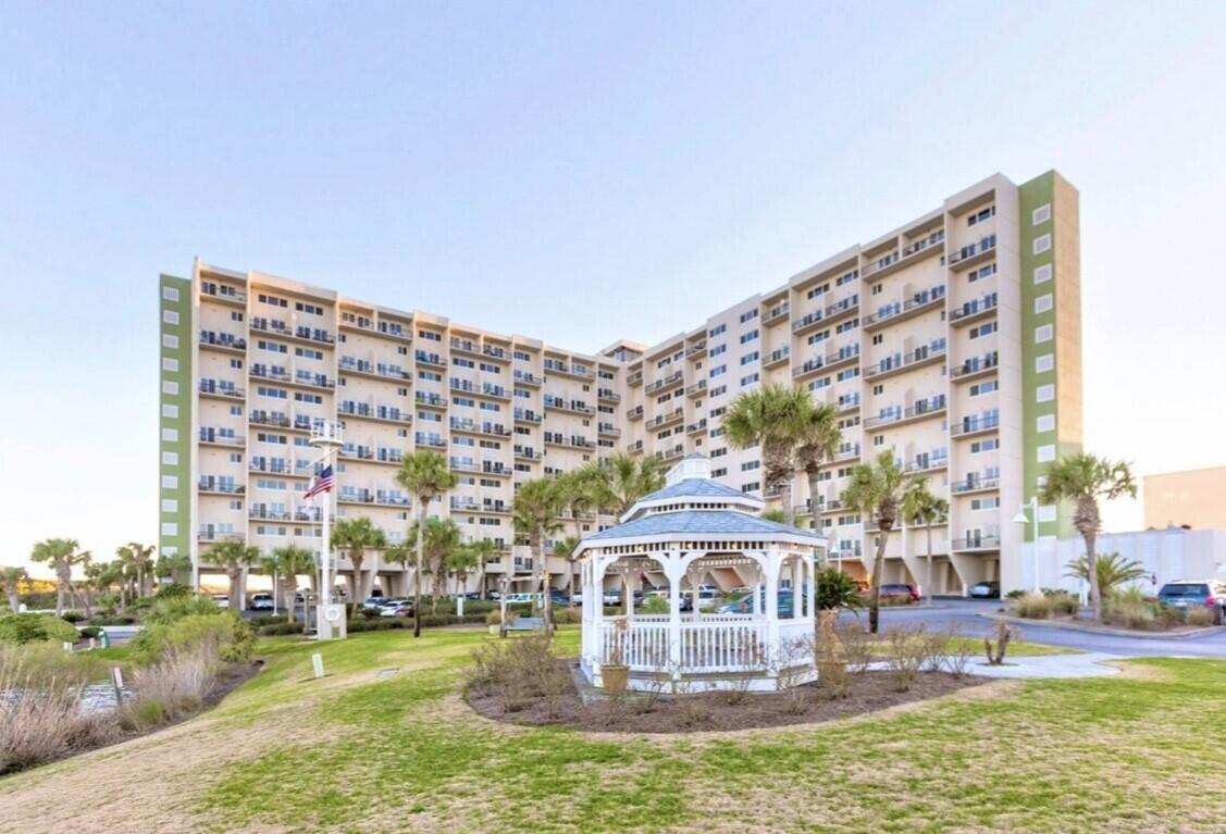 PINNACLE PORT - Residential