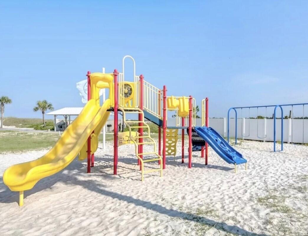 PINNACLE PORT - Residential