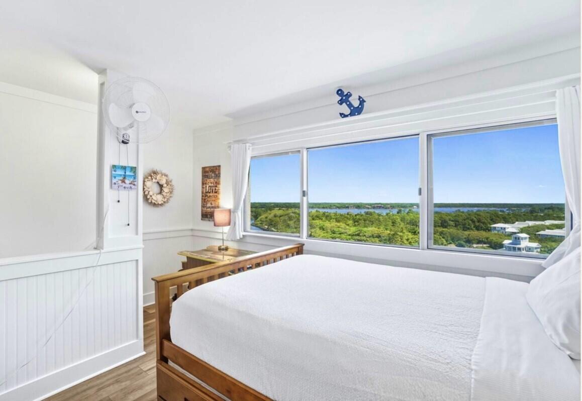 PINNACLE PORT - Residential