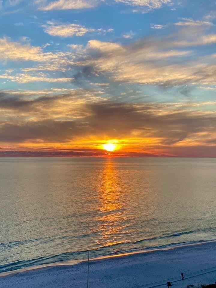 PINNACLE PORT - Residential