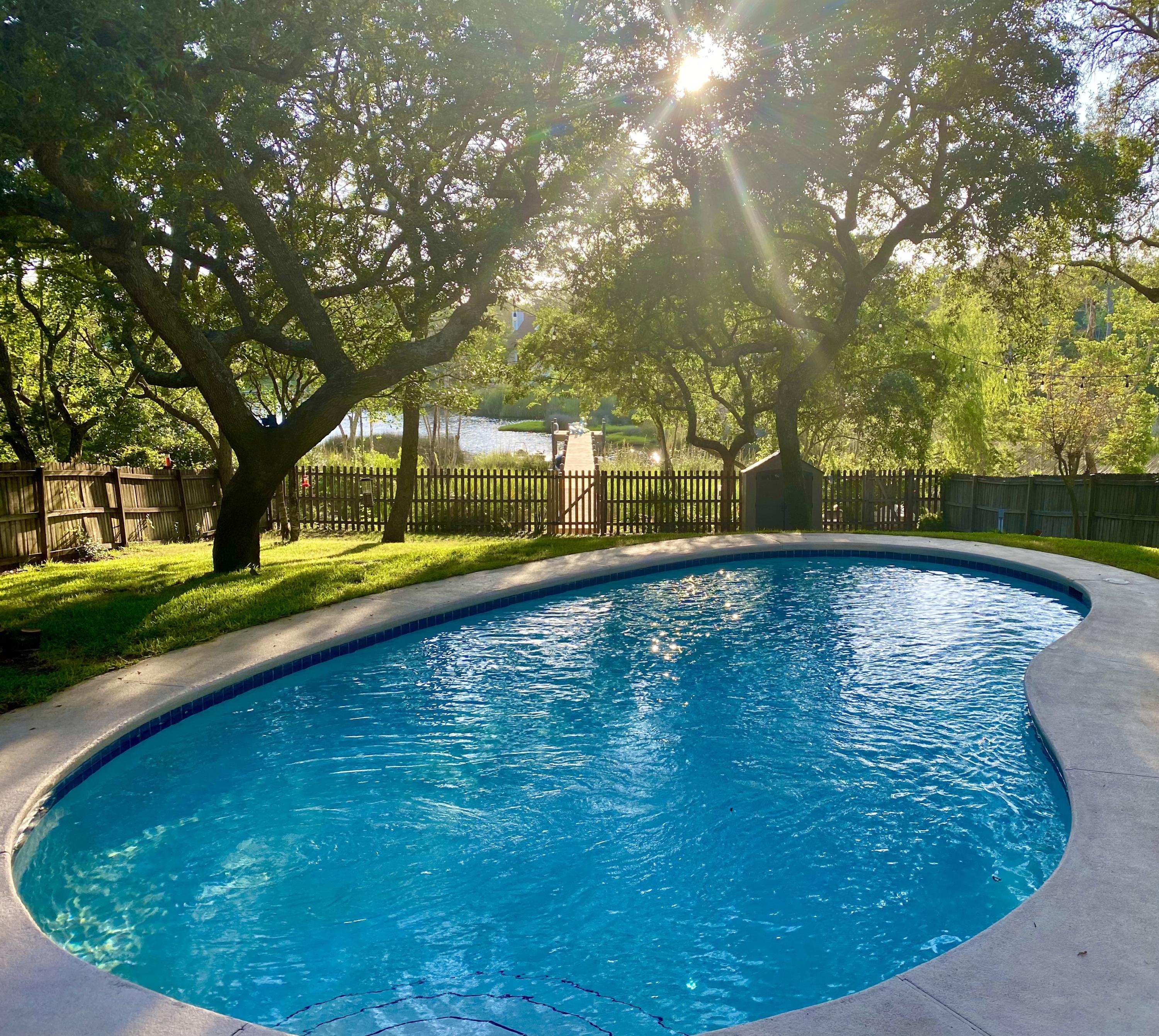 LAKE LORRAINE GARDENS - Residential