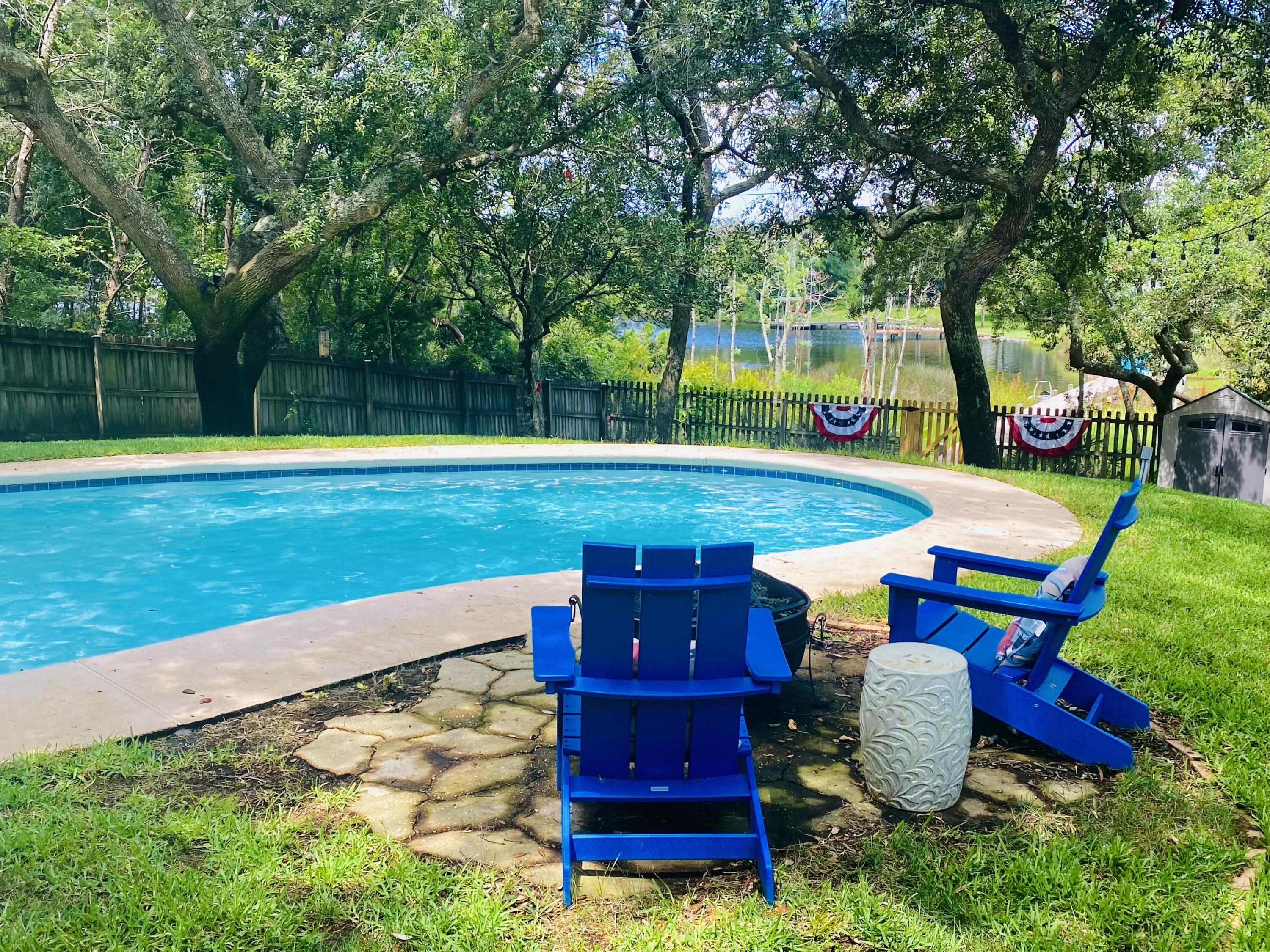 LAKE LORRAINE GARDENS - Residential