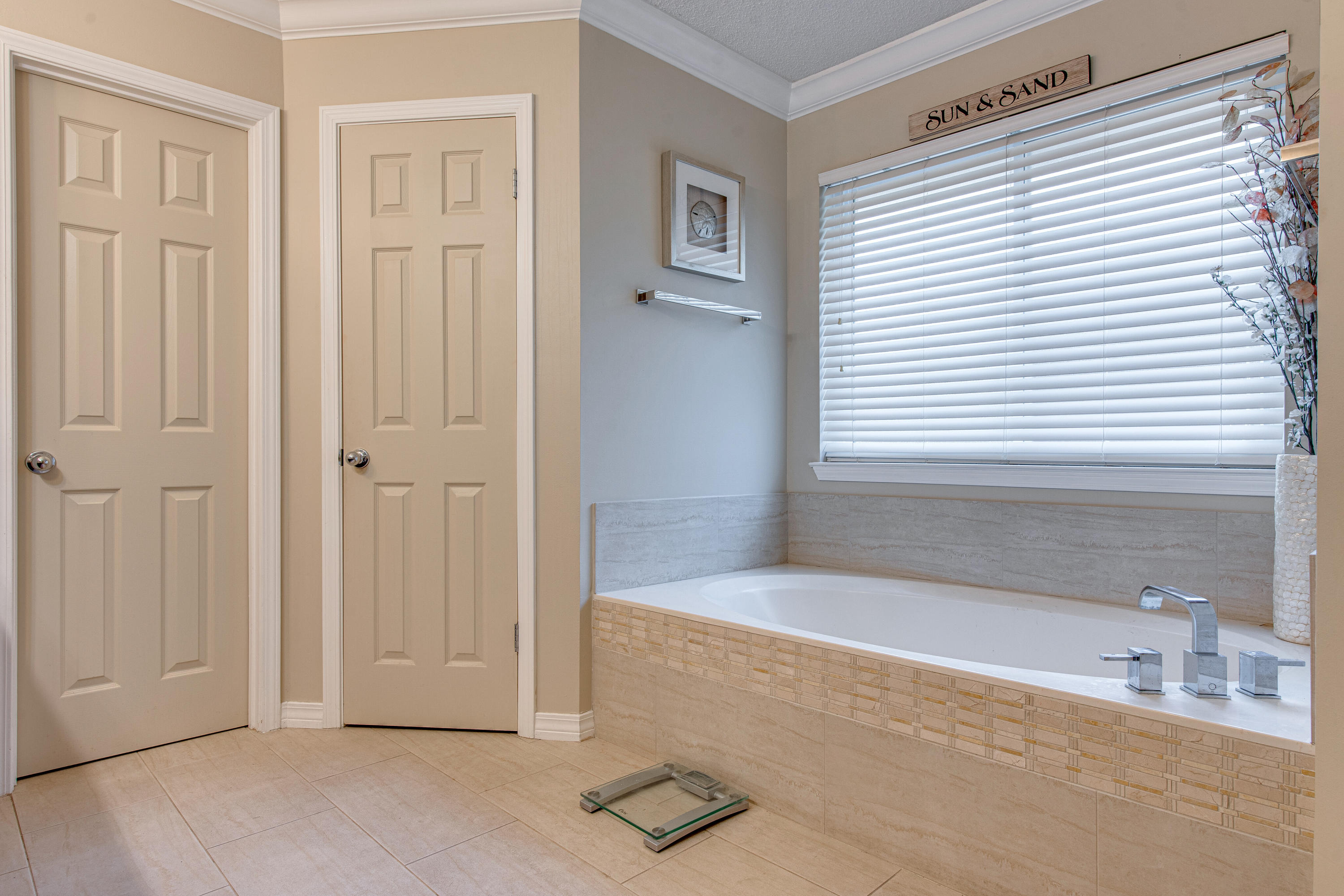 LAKE LORRAINE GARDENS - Residential