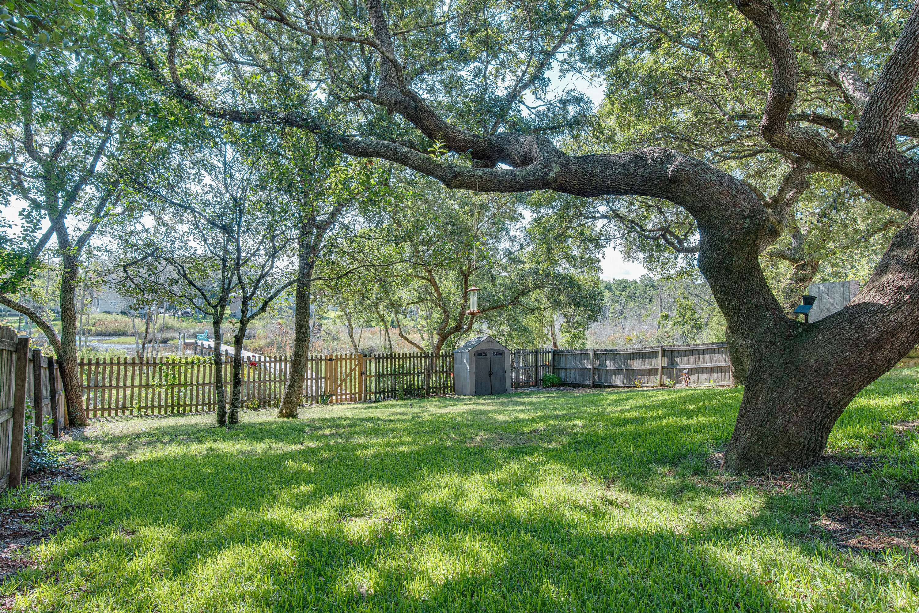 LAKE LORRAINE GARDENS - Residential