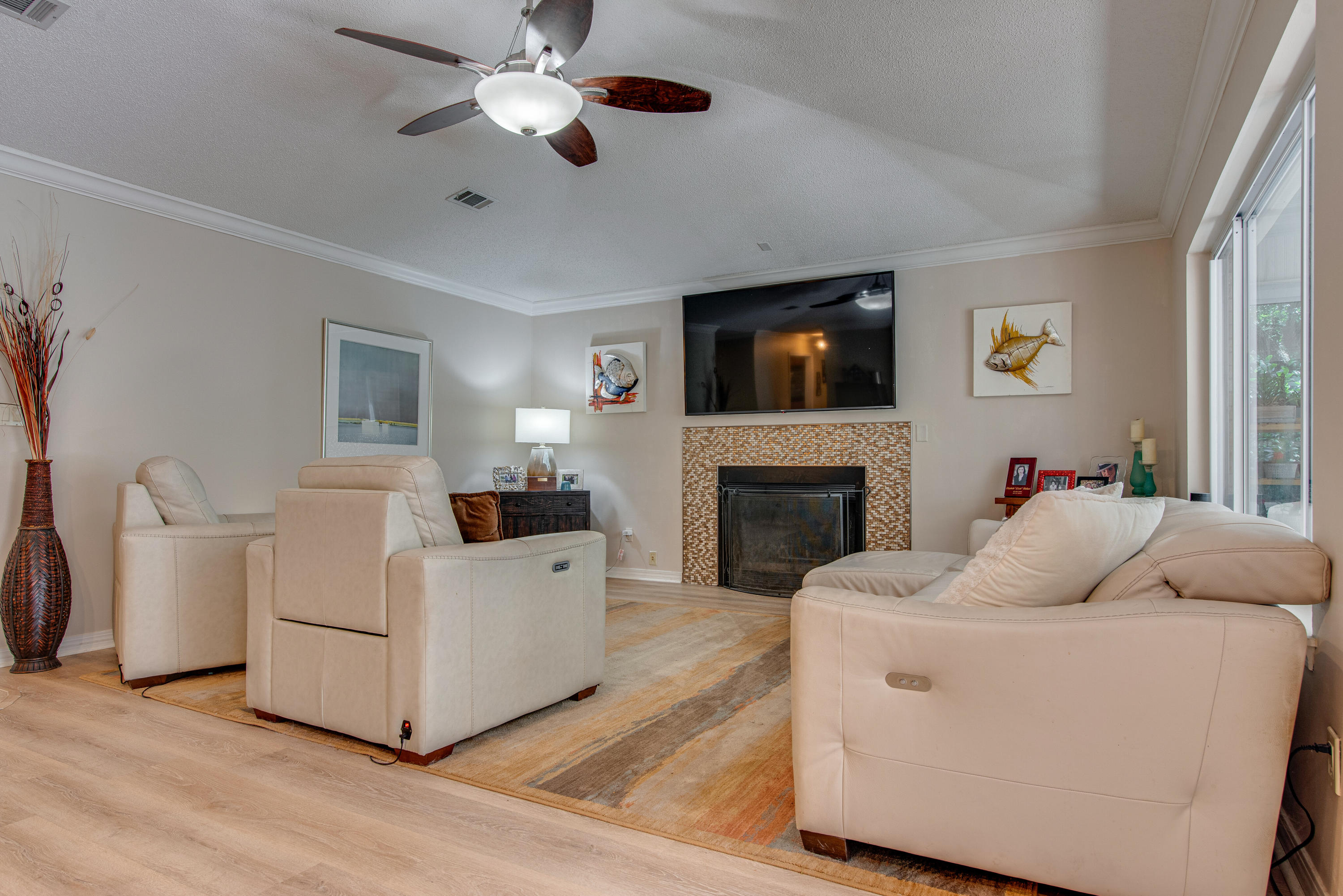 LAKE LORRAINE GARDENS - Residential