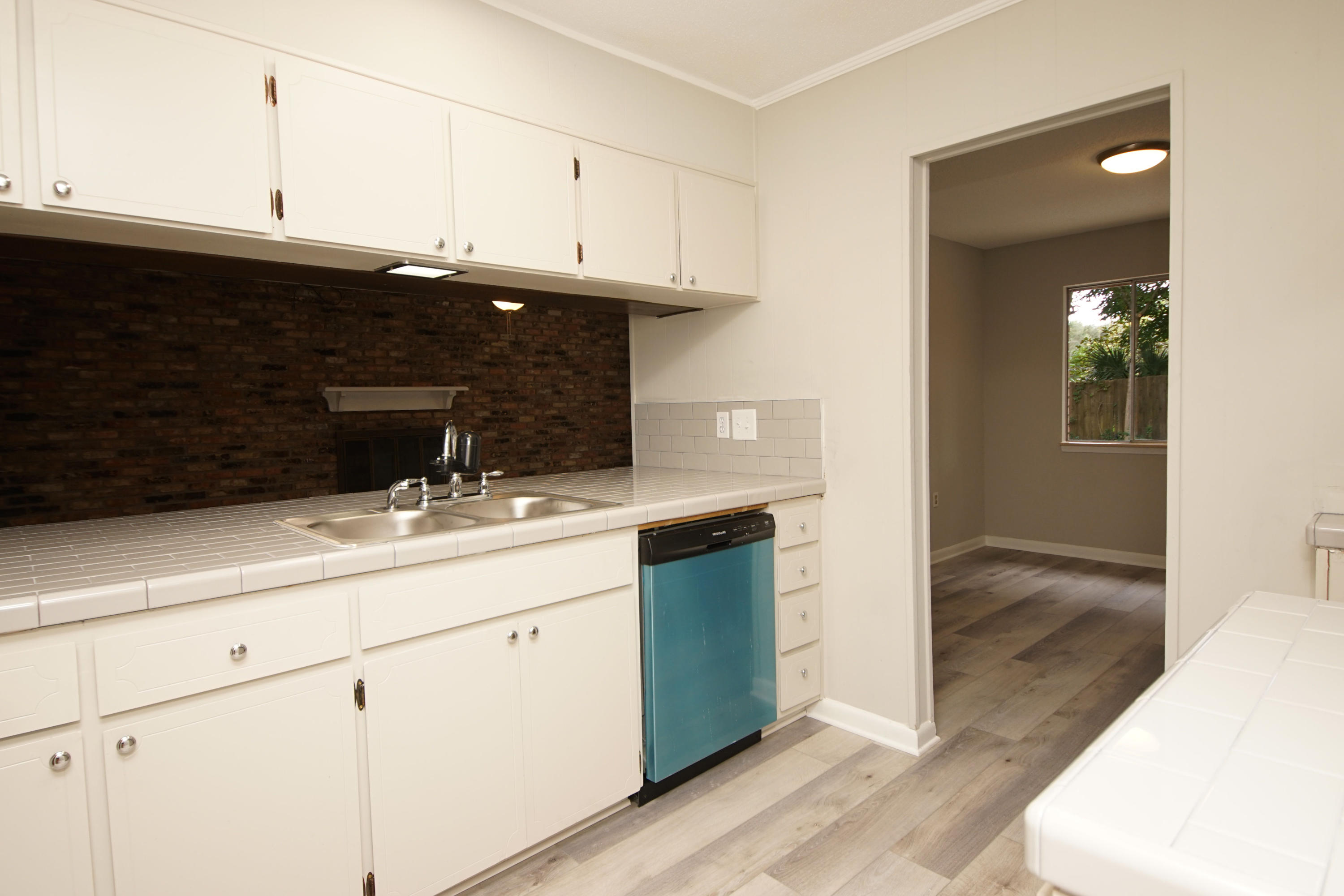 BAYOU POQUITO - Residential