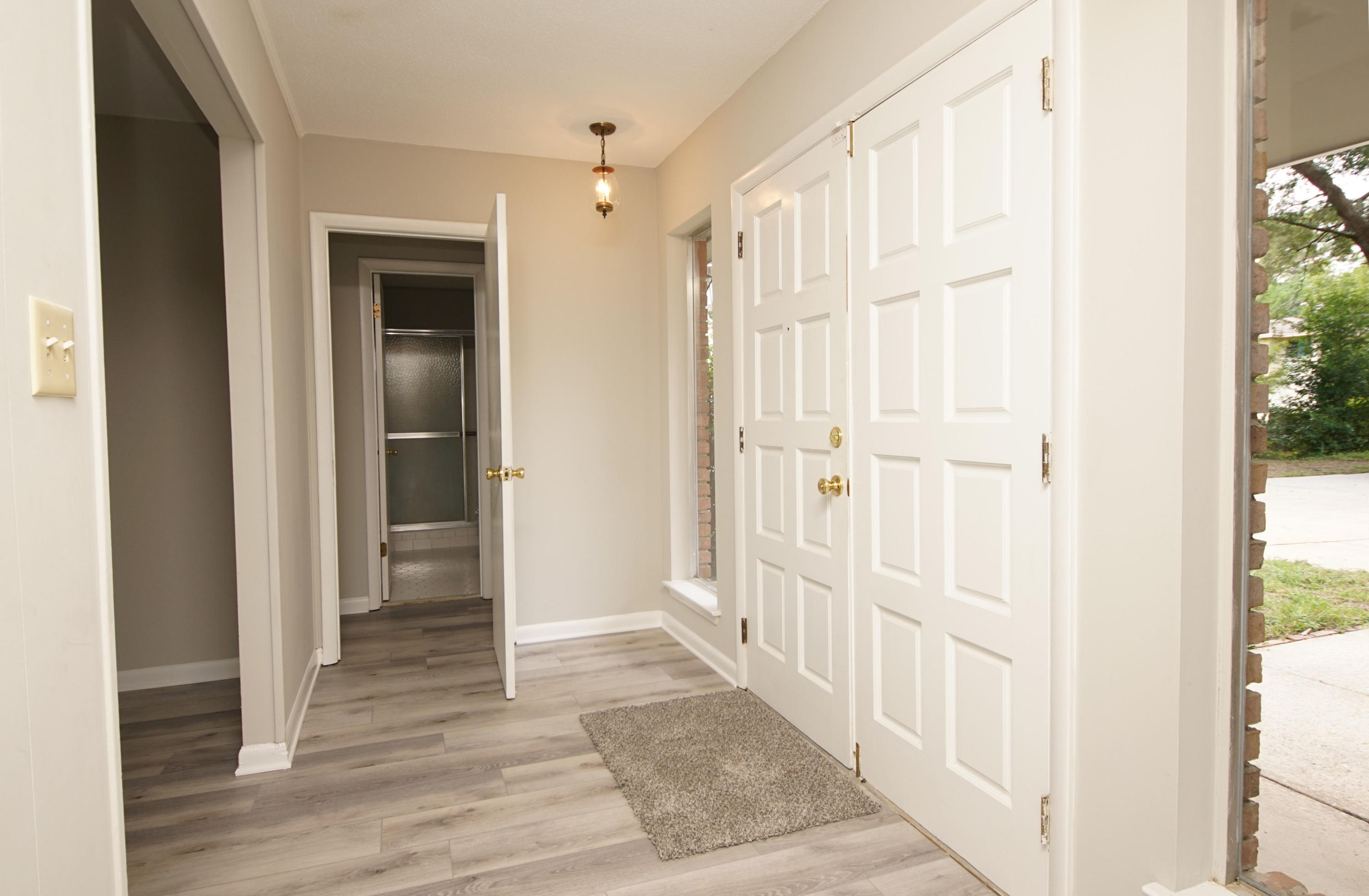 BAYOU POQUITO - Residential