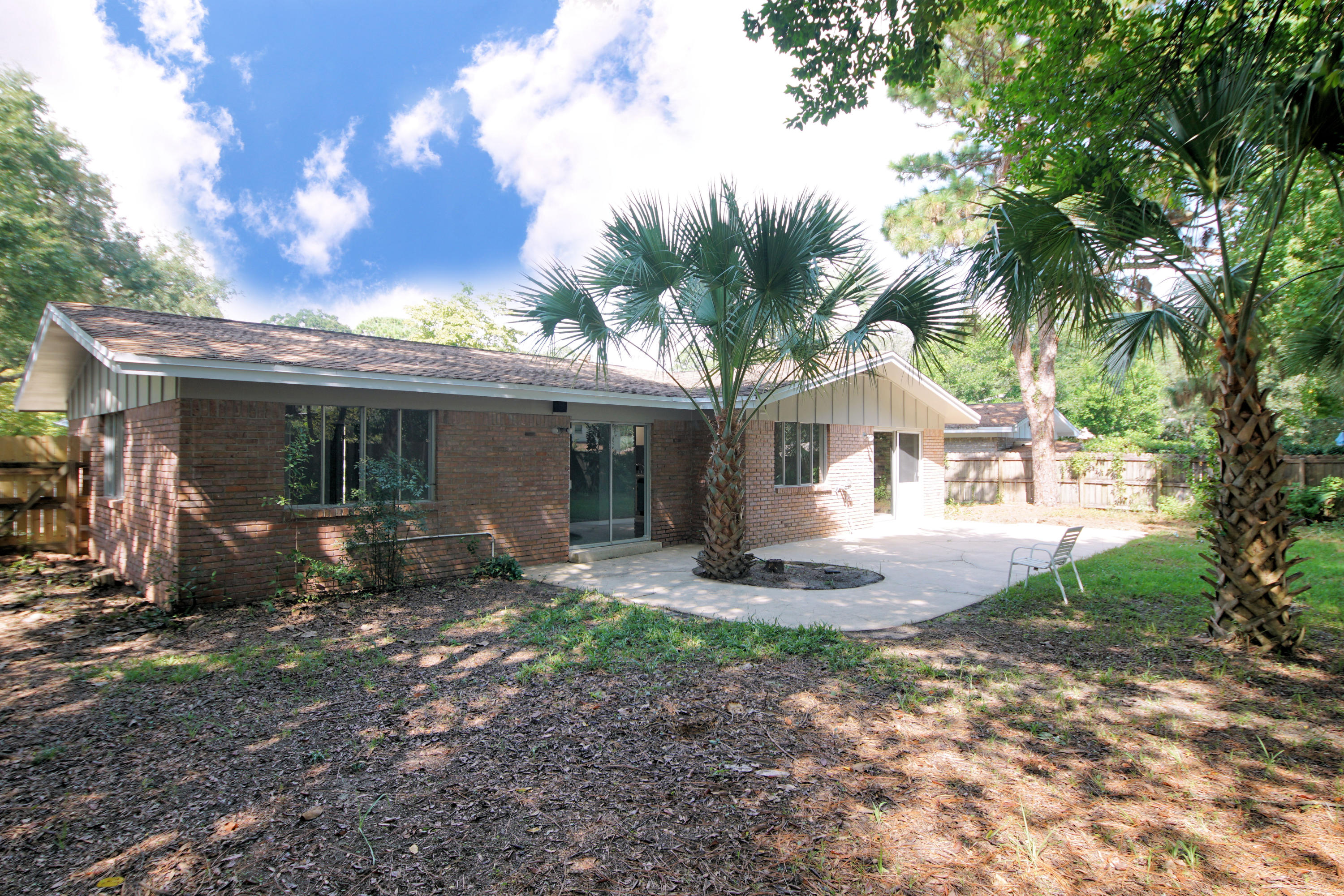 BAYOU POQUITO - Residential