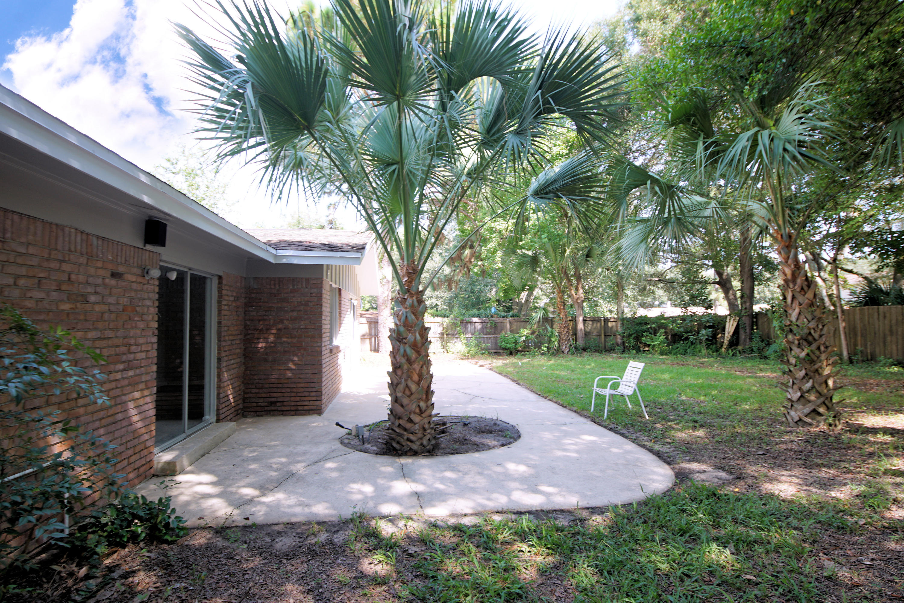 BAYOU POQUITO - Residential