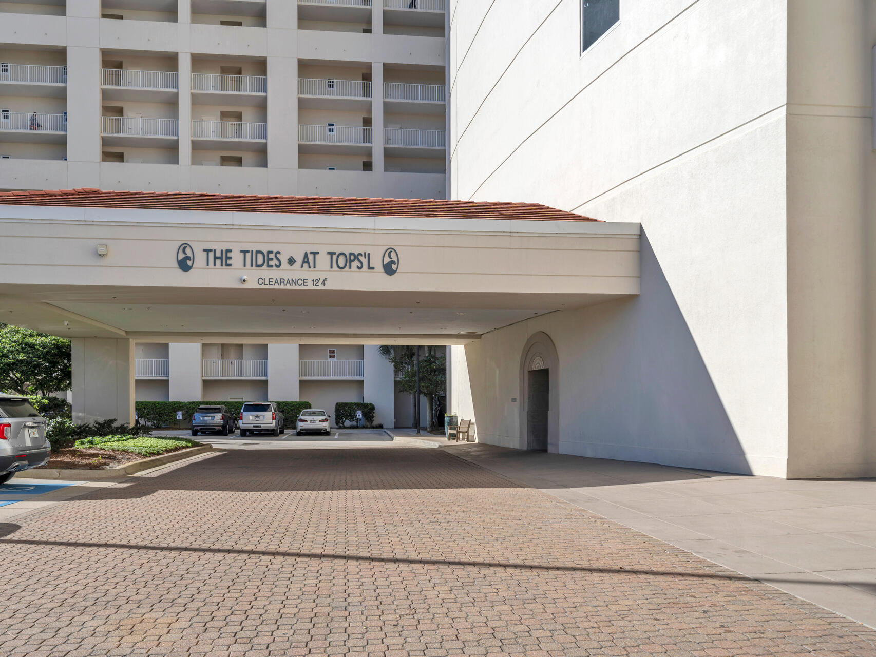 TIDES AT TOPS'L - Residential