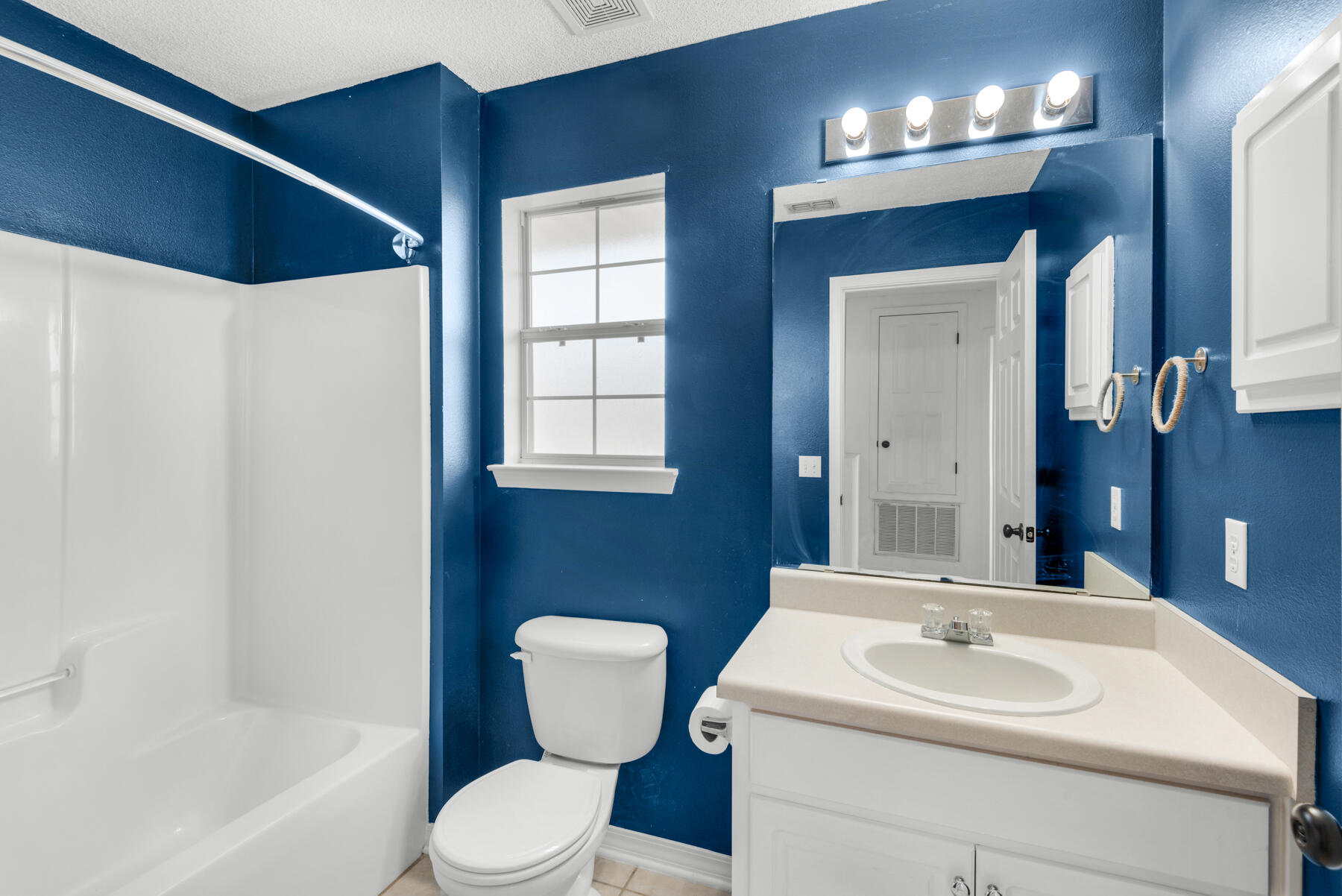 PARKER'S LANDING - Residential Lease