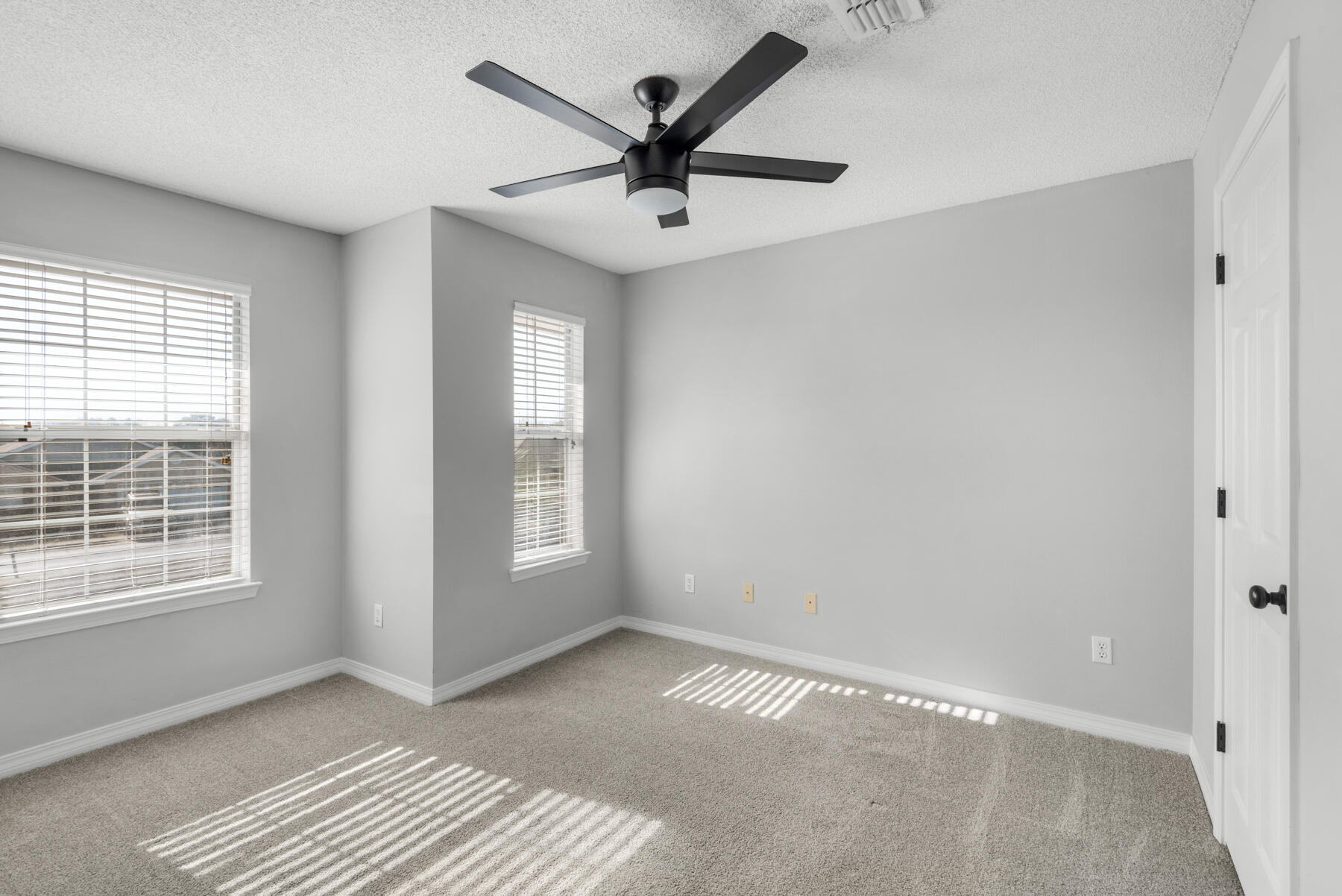 PARKER'S LANDING - Residential Lease