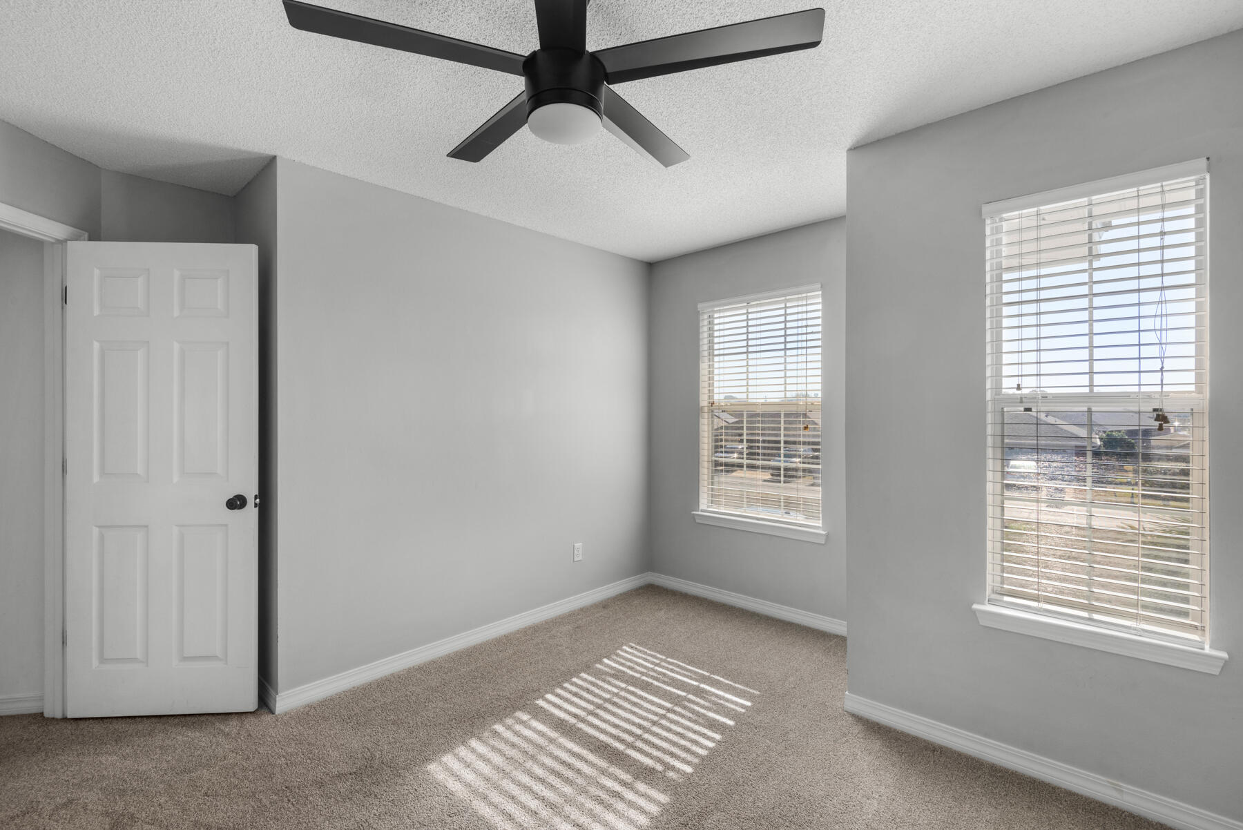 PARKER'S LANDING - Residential Lease