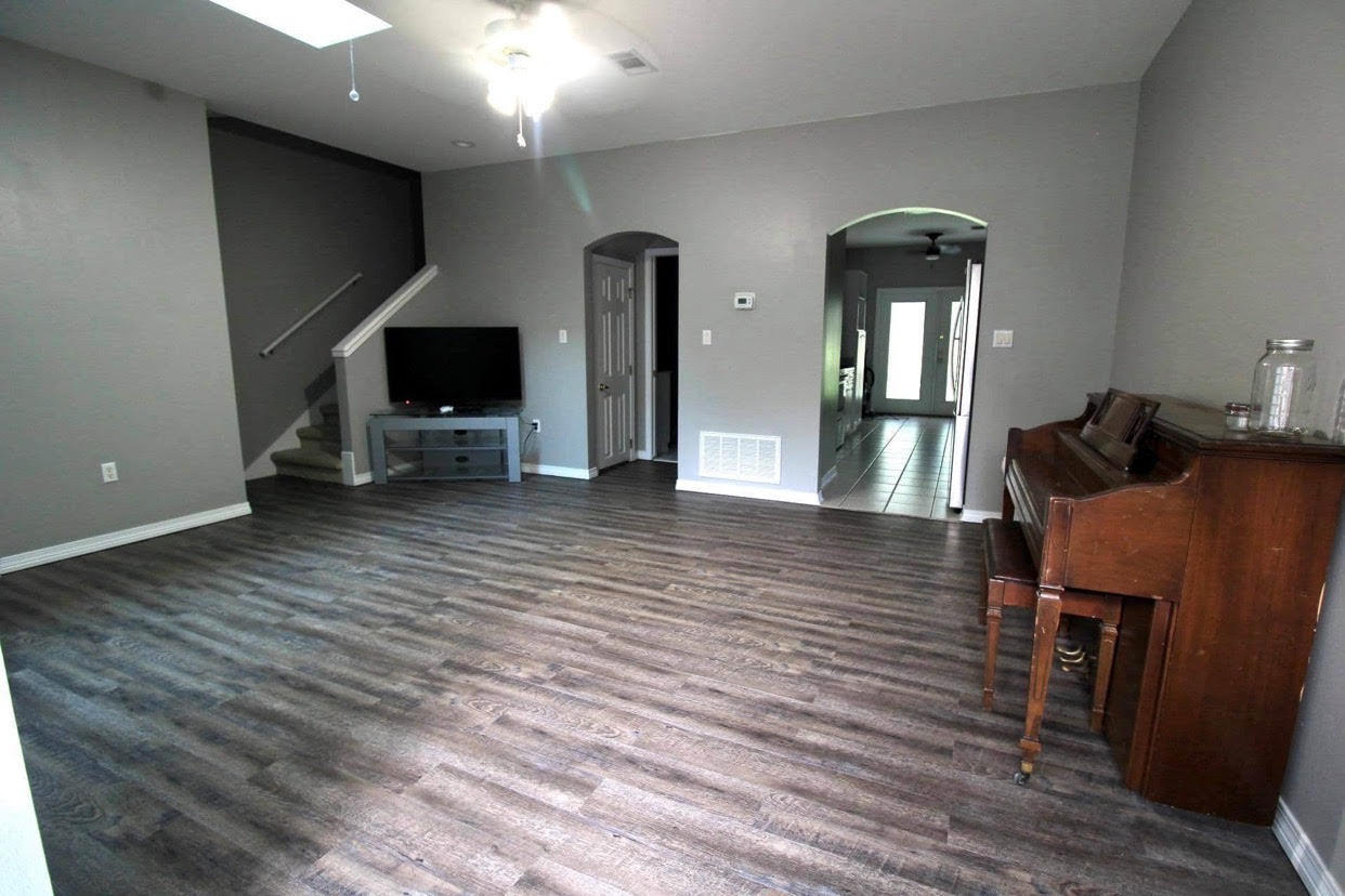 REFLECTIONS AT BLUEWATER BAY T/H - Residential