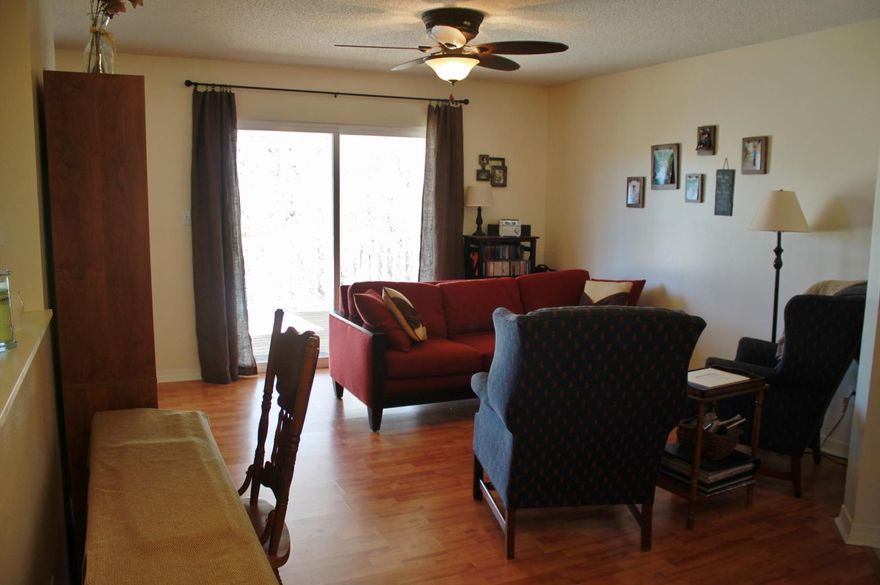 Great family home on over an acre lot! This home features a kitchen with breakfast nook overlooking the scenic backyard, spacious master suite and 2 car garage. Convenient location for Duke Field, 7th. Special Forces & Interstate 10. Sorry, no pets & no smoking. All adults intending to live at the property must fill out an application and be on the lease.