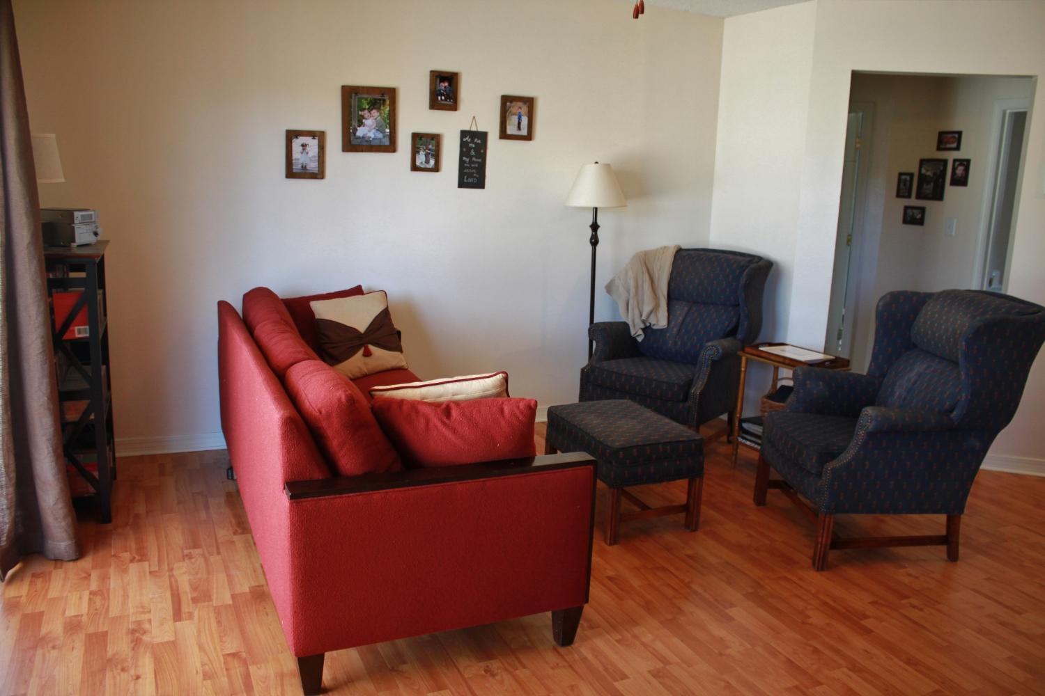 COUNTRYVIEW ESTATES - Residential Lease