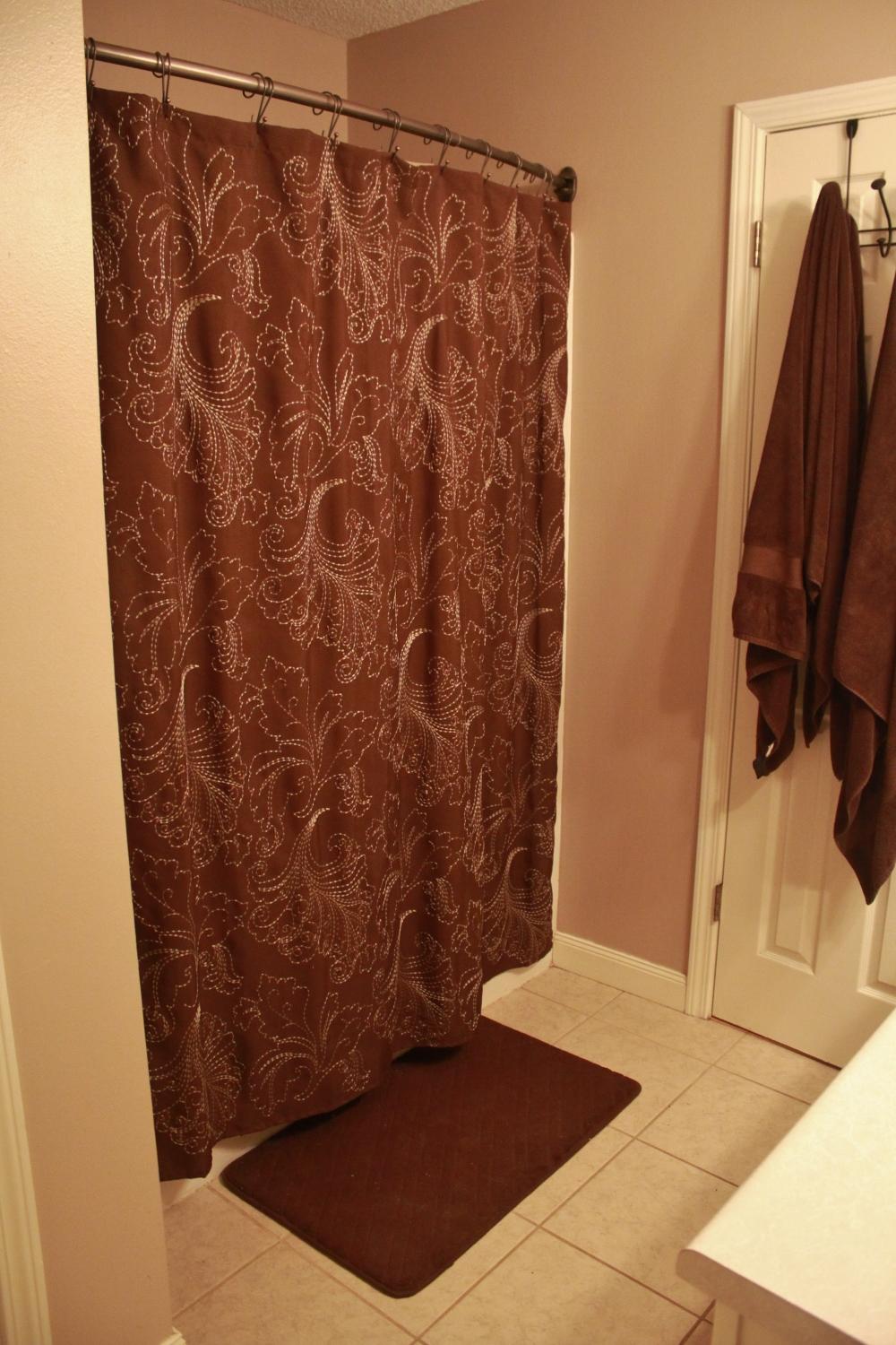 COUNTRYVIEW ESTATES - Residential Lease