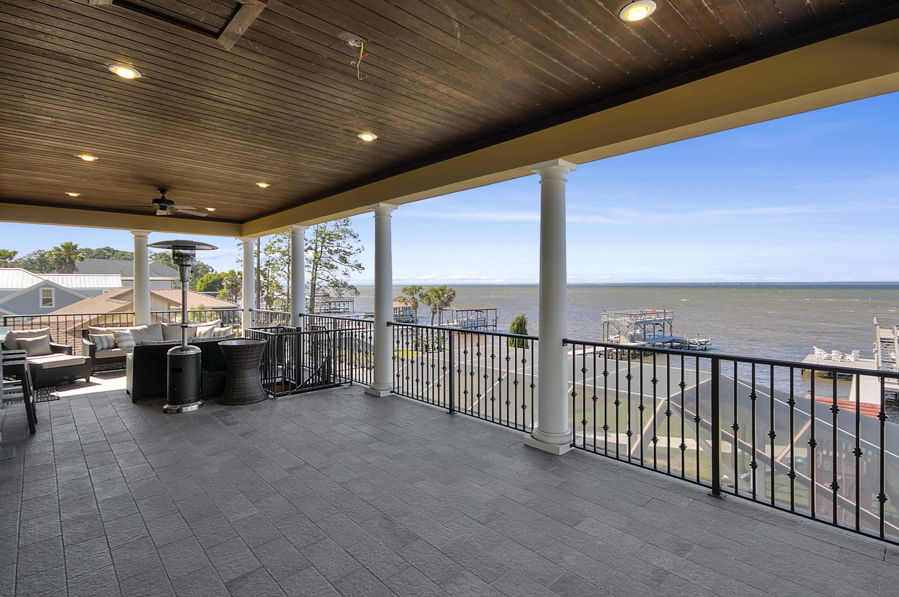 FLOUNDER BEACH UNREC - Residential